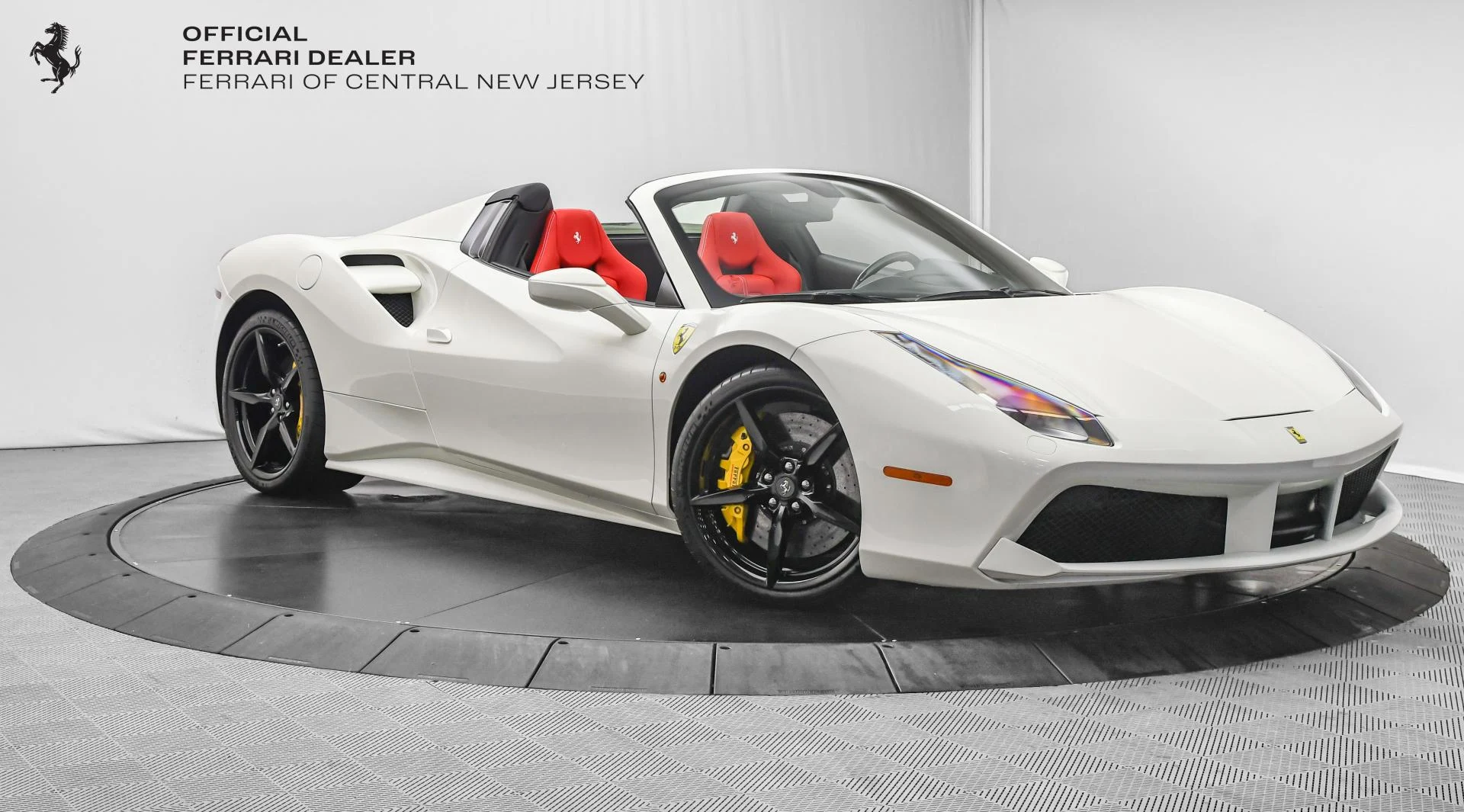 mph000_1241100253_Used_2016_Ferrari_488_Spider_1750234816_4e12a583fd