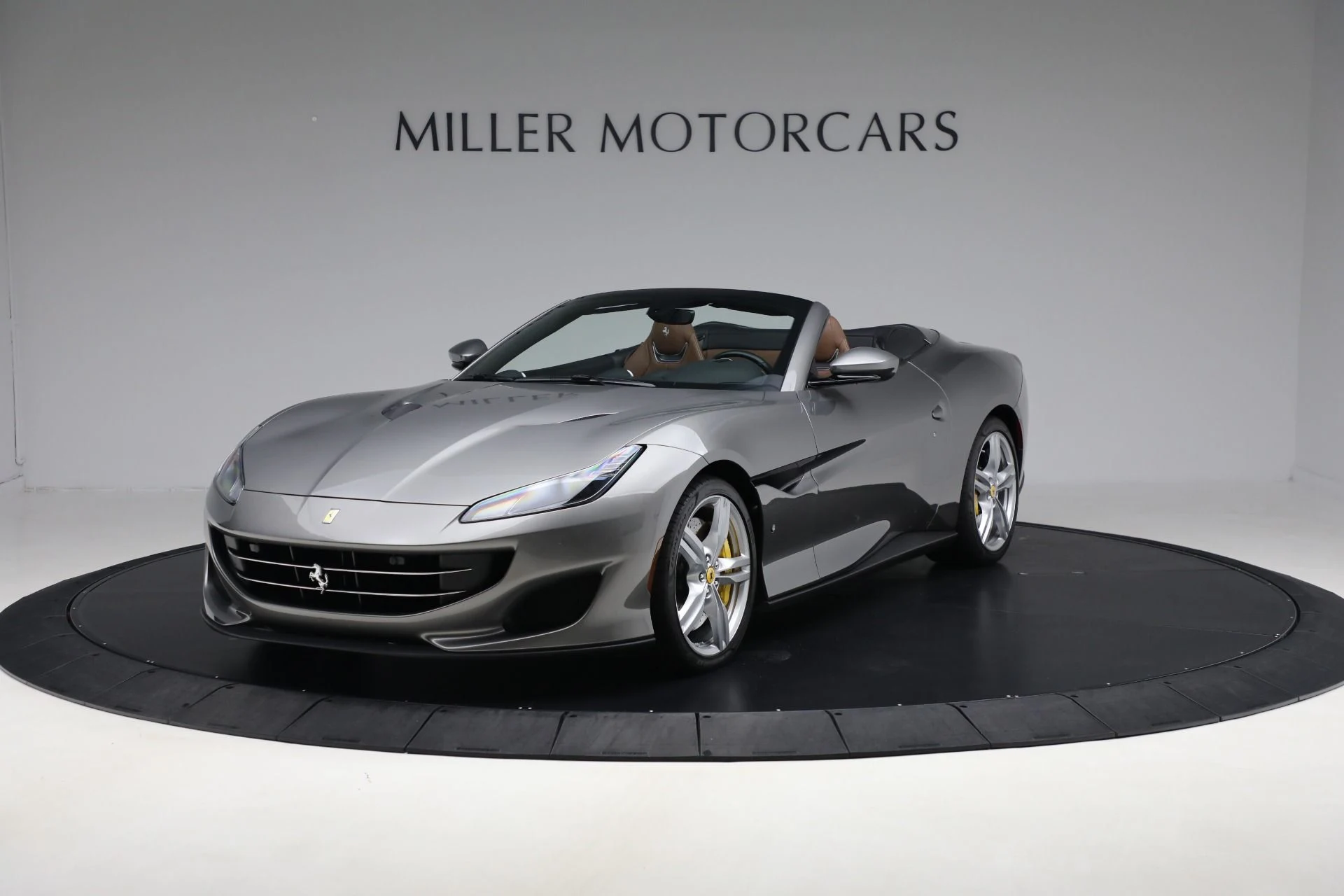mph000_124385823_Used_2019_Ferrari_Portofino_6de0a8abf8