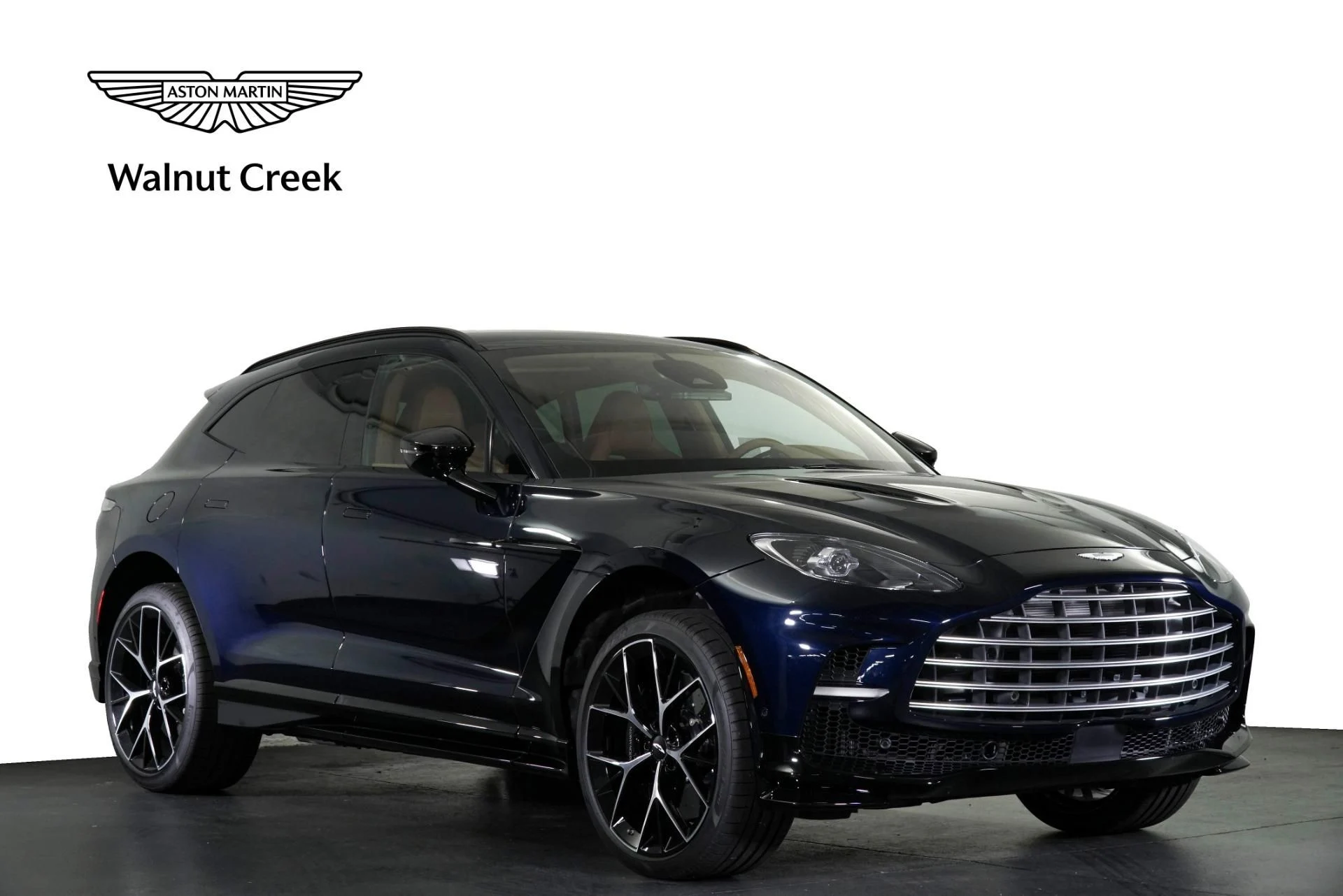 mph000_1245125751_New_2026_Aston_Martin_DBX_707_1769300288_24db20f7c2