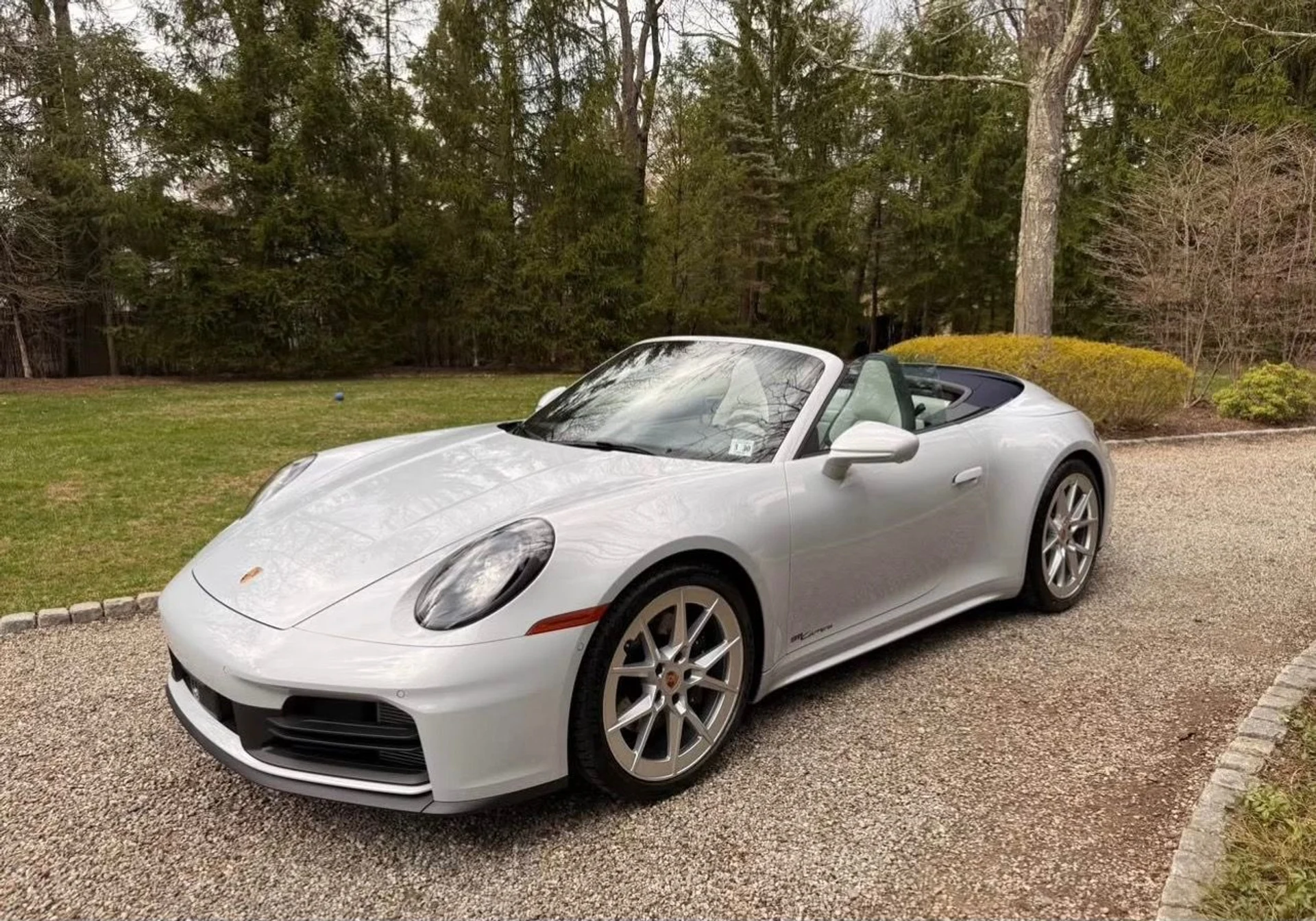 mph000_1287166397_Used_2025_Porsche_911_Carrera_1754512208_e02ab2f869