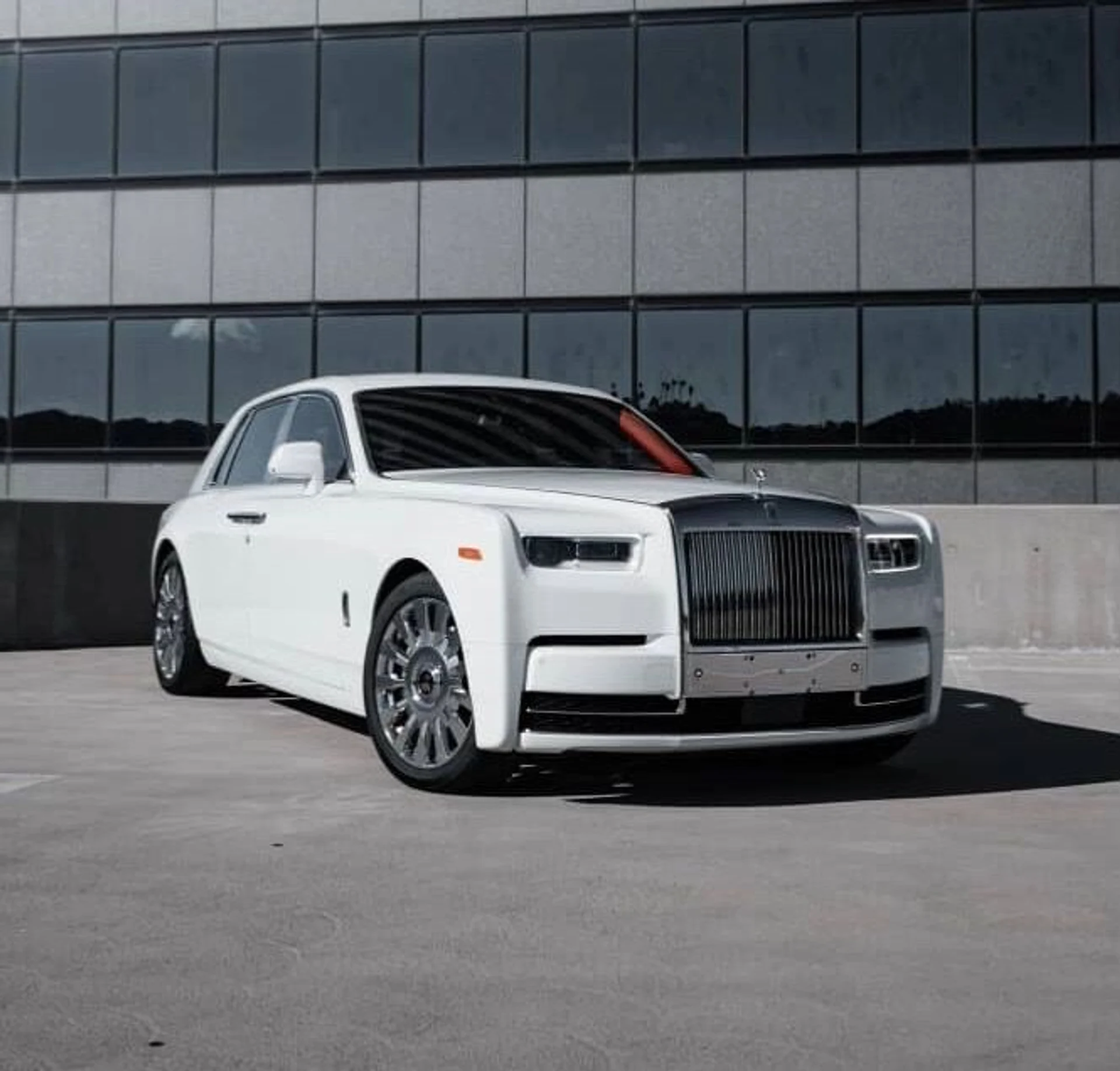 mph000_1312660834_Used_2020_Rolls_Royce_Phantom_1752874965_8a79c26548