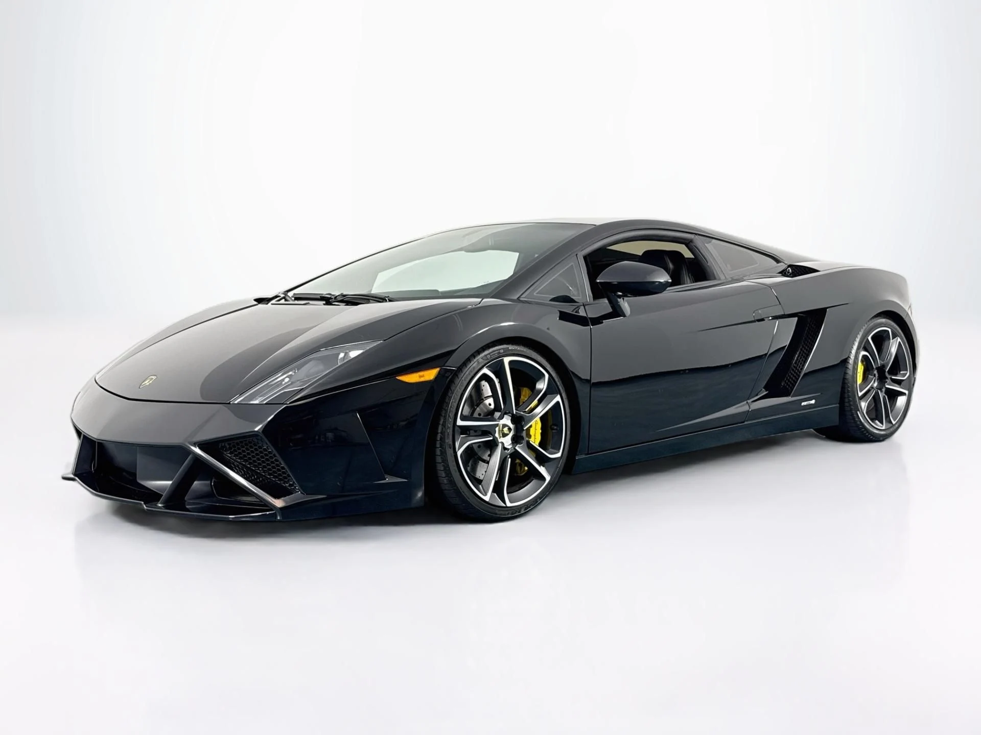 mph000_1318844444_Used_2013_Lamborghini_Gallardo_LP_560_4_Coupe_1786390195_08324ae700
