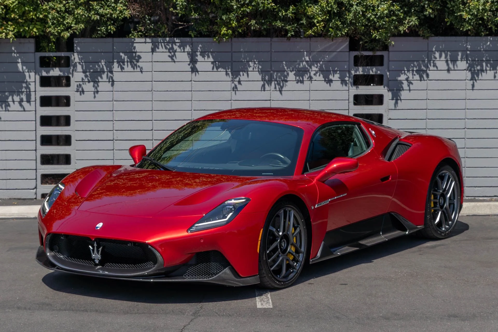 mph000_1325408017_Used_2022_Maserati_MC_20_1747768371_8853eabd75