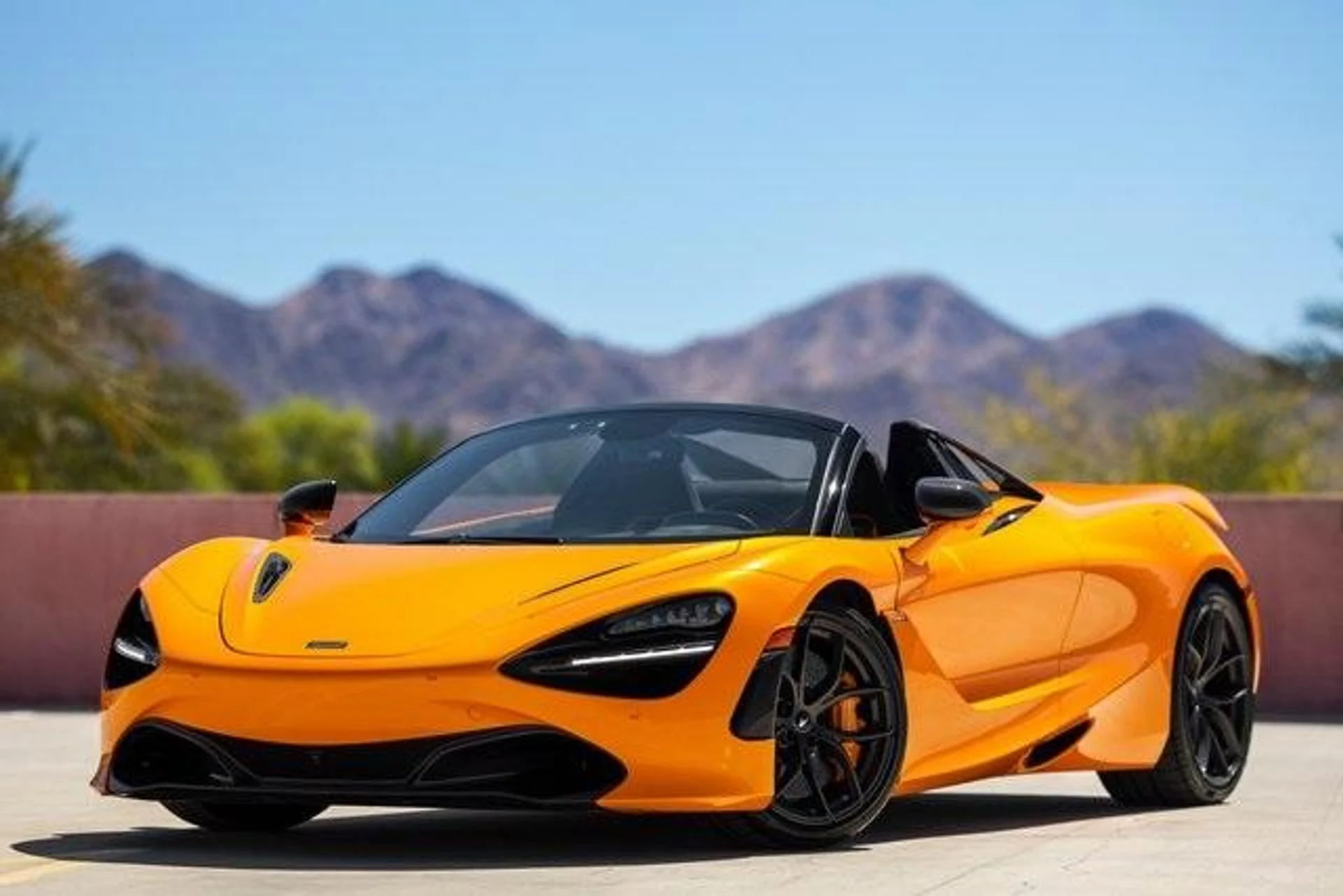 mph000_1338496377_Used_2019_MCLAREN_720_S_Spider_Performance_1620459158_14016a7a1c