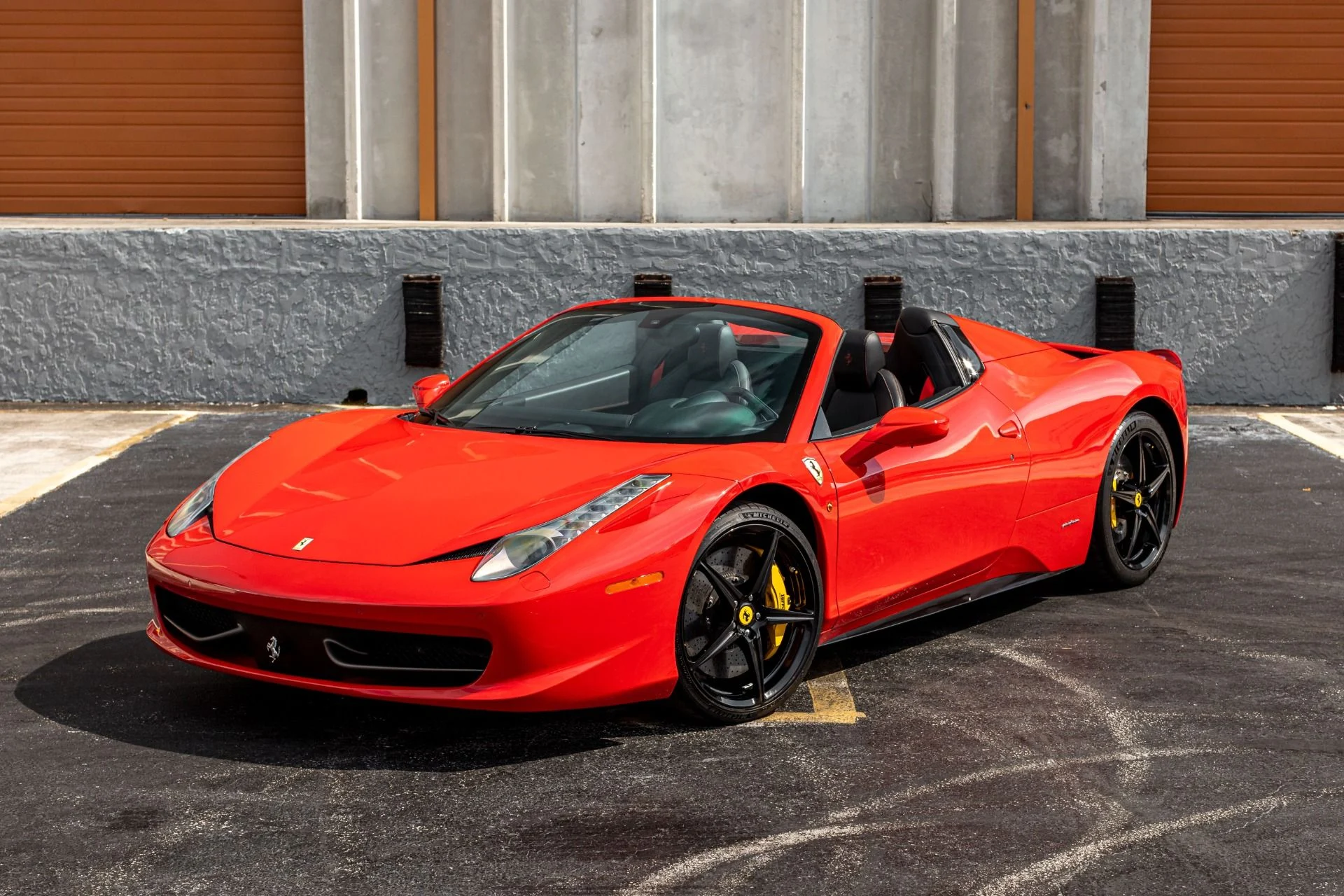 mph000_1344443744_Used_2013_Ferrari_458_Spider_Front_Rear_Parking_Sensors_Front_Lift_Carbon_Dash_Inserts_Central_Bridge_1655238391_4aac5b555c