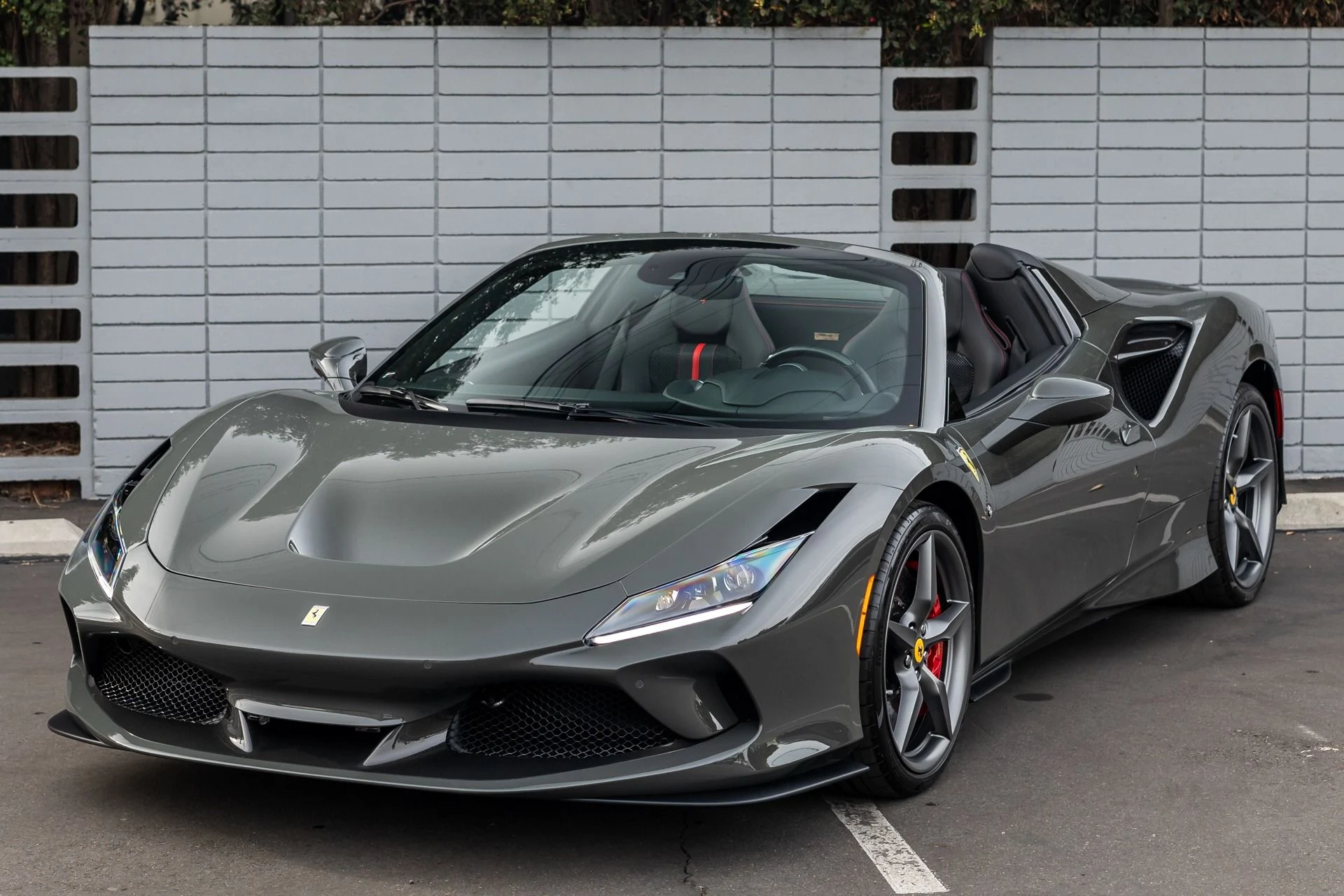 mph000_1348261587_Used_2021_Ferrari_F8_Spider_1734052227_ff91a88d49