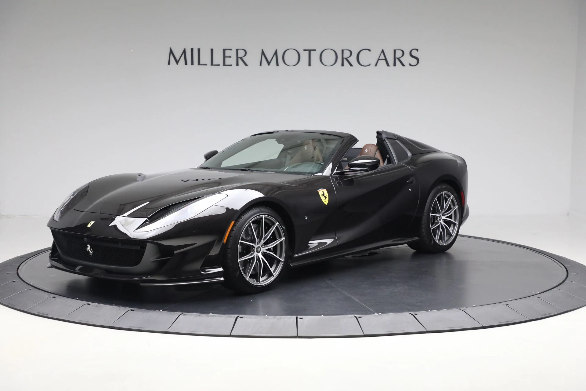 mph000_1352152513_Used_2023_Ferrari_812_GTS_f0d18cdfba