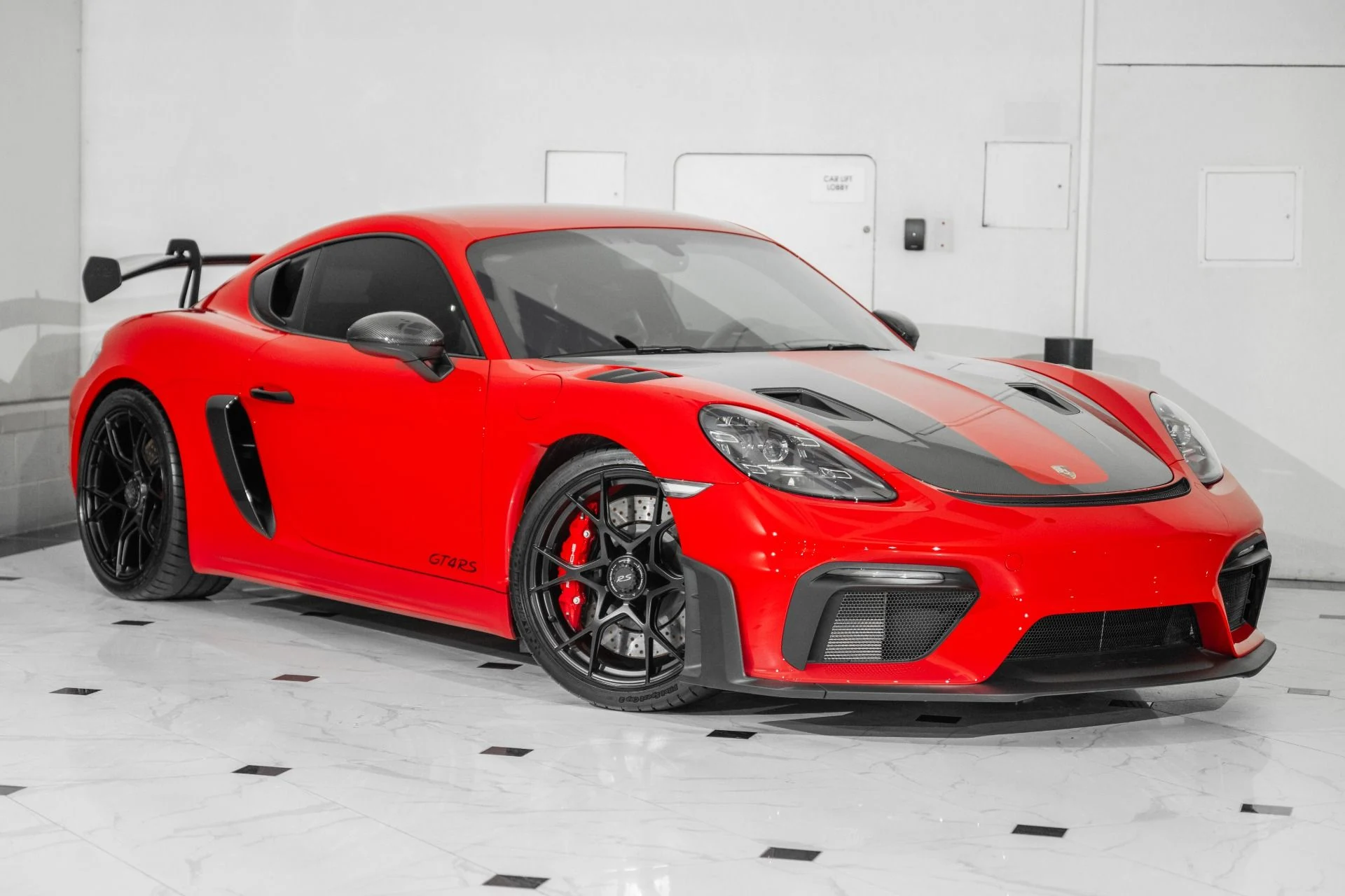 mph000_1356859240_Used_2024_Porsche_718_Cayman_GT_4_RS_1762885924_595a68ea64
