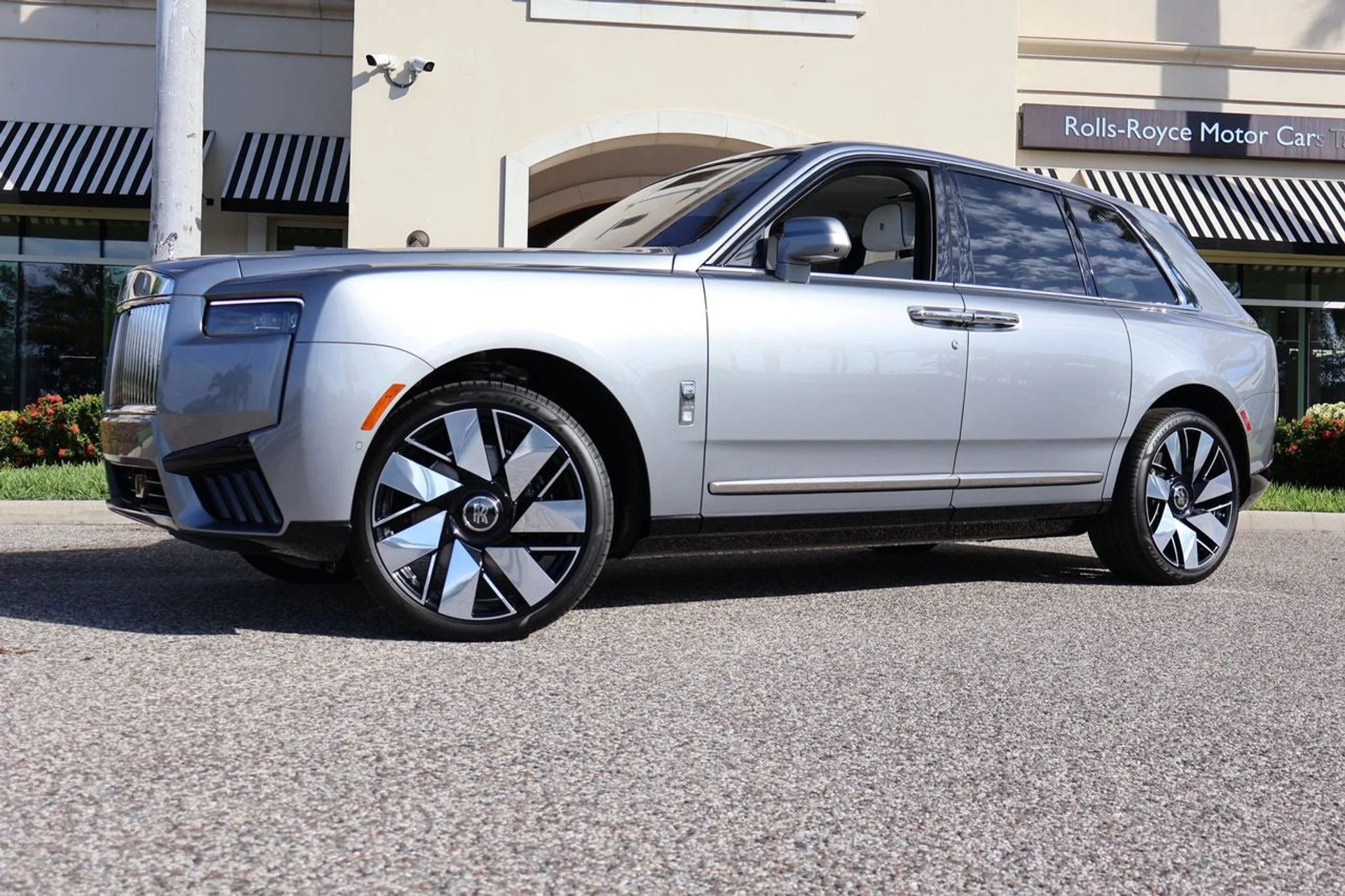 mph000_1358582628_1_1645fca2f8