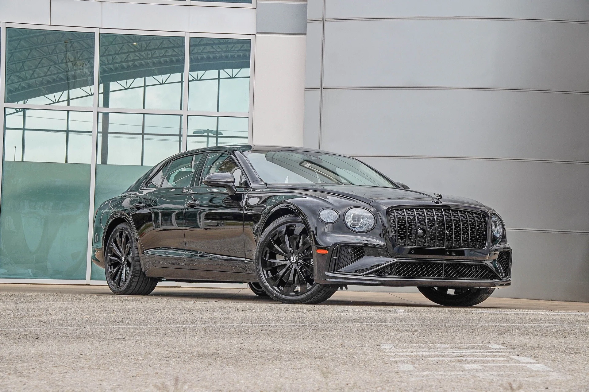 mph000_135898711_Hi_Tech_Luxury_Imports_LLC_SCBBP_6_ZG_5_TC_026011_image_0_f0883a70ca
