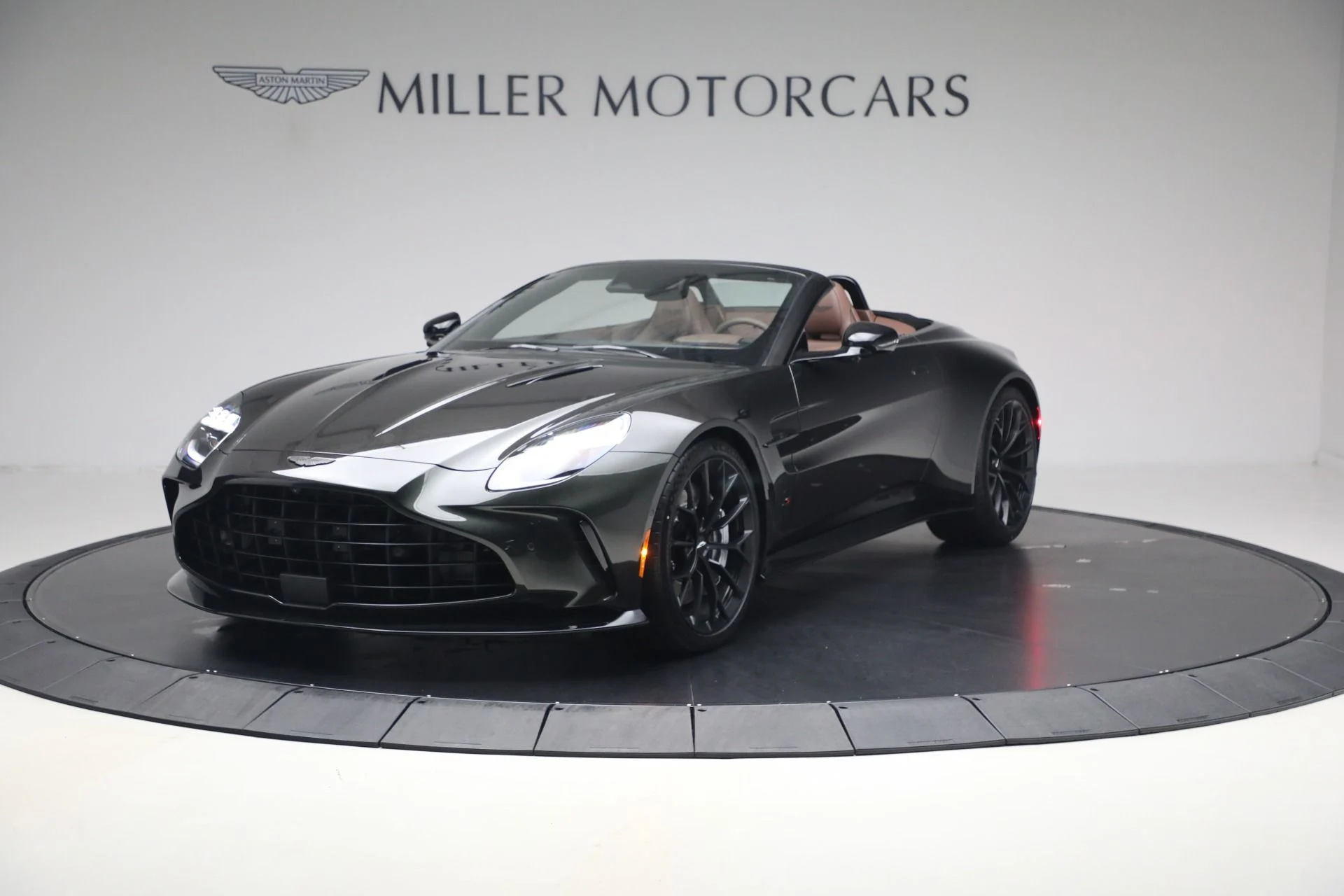 mph000_1379577166_New_2026_Aston_Martin_Vantage_S_Roadster_1787329518_a62a973675