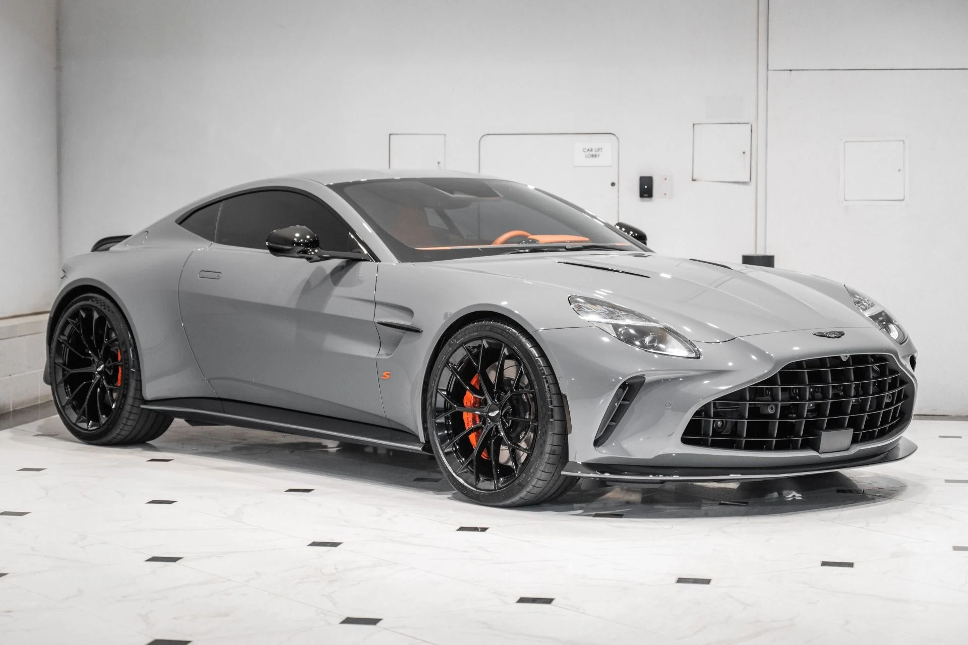 mph000_1402556708_Used_2026_Aston_Martin_Vantage_S_1778492725_a3b4ca5b95