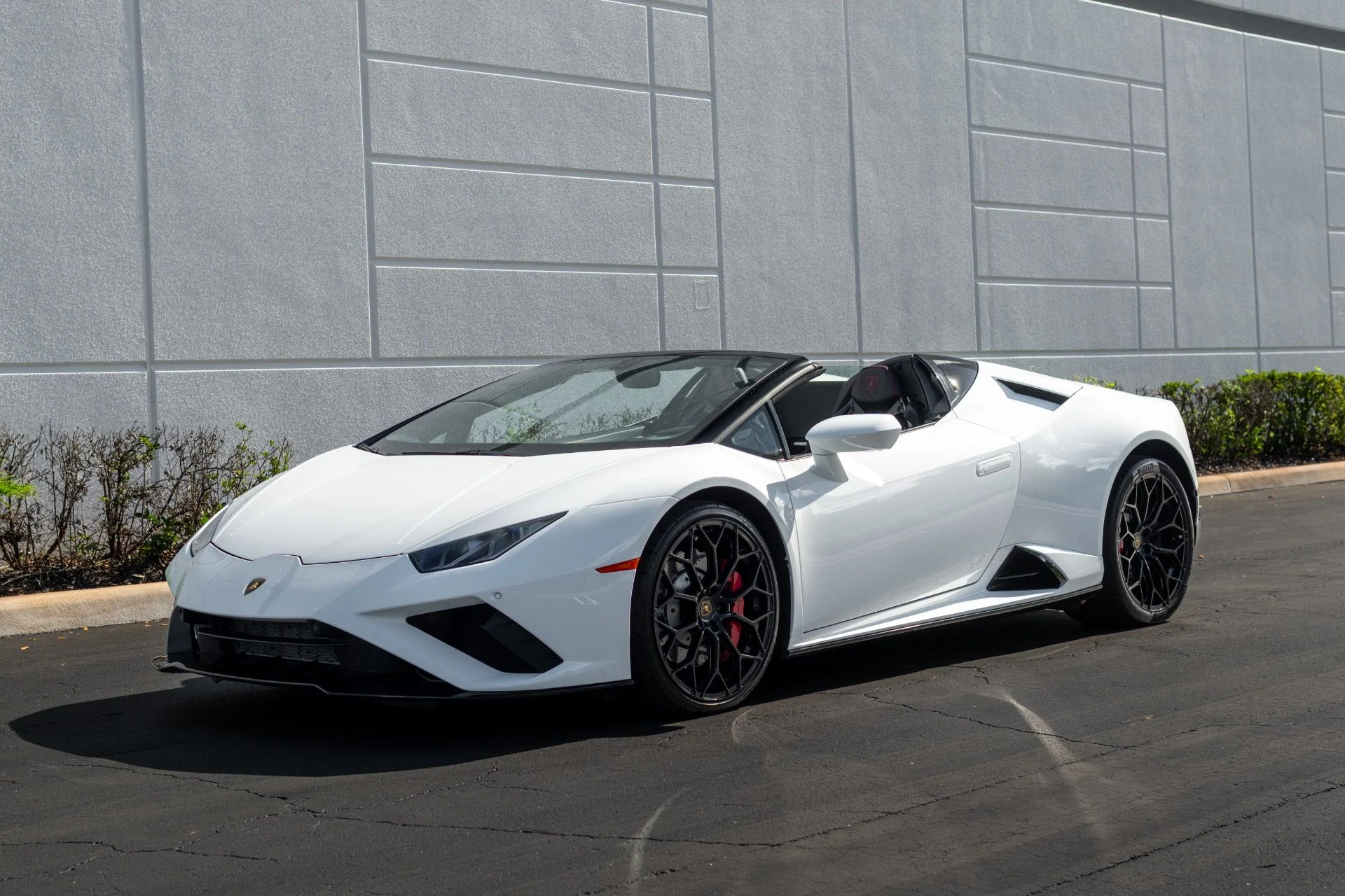mph000_140330442_Used_2021_Lamborghini_Huracan_EVO_Spyder_1766013013_ce1580984e