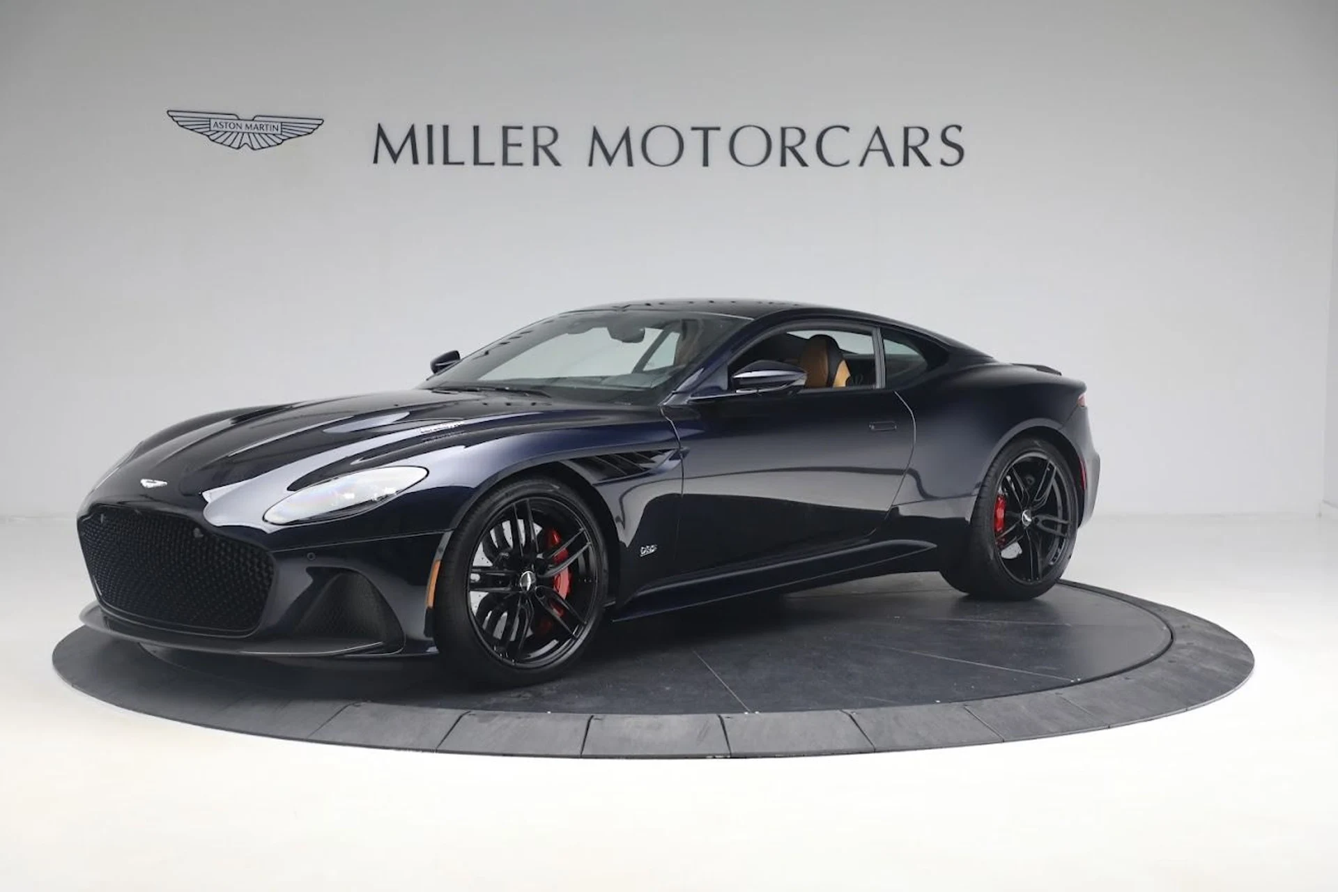 mph000_1421846737_Used_2019_Aston_Martin_DBS_Superleggera_1688394544_7a36c3046d