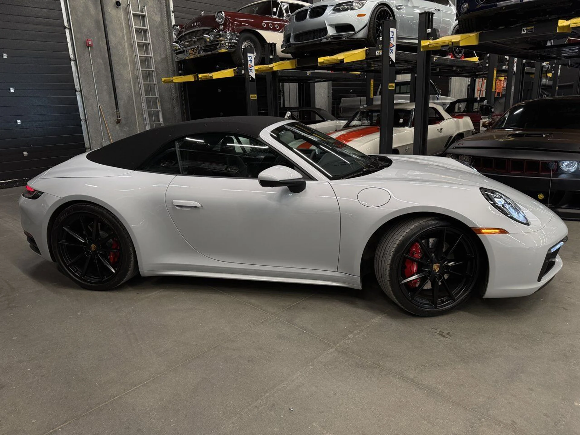 mph000_1423991398_porsche_911_2024_2ca37cd993
