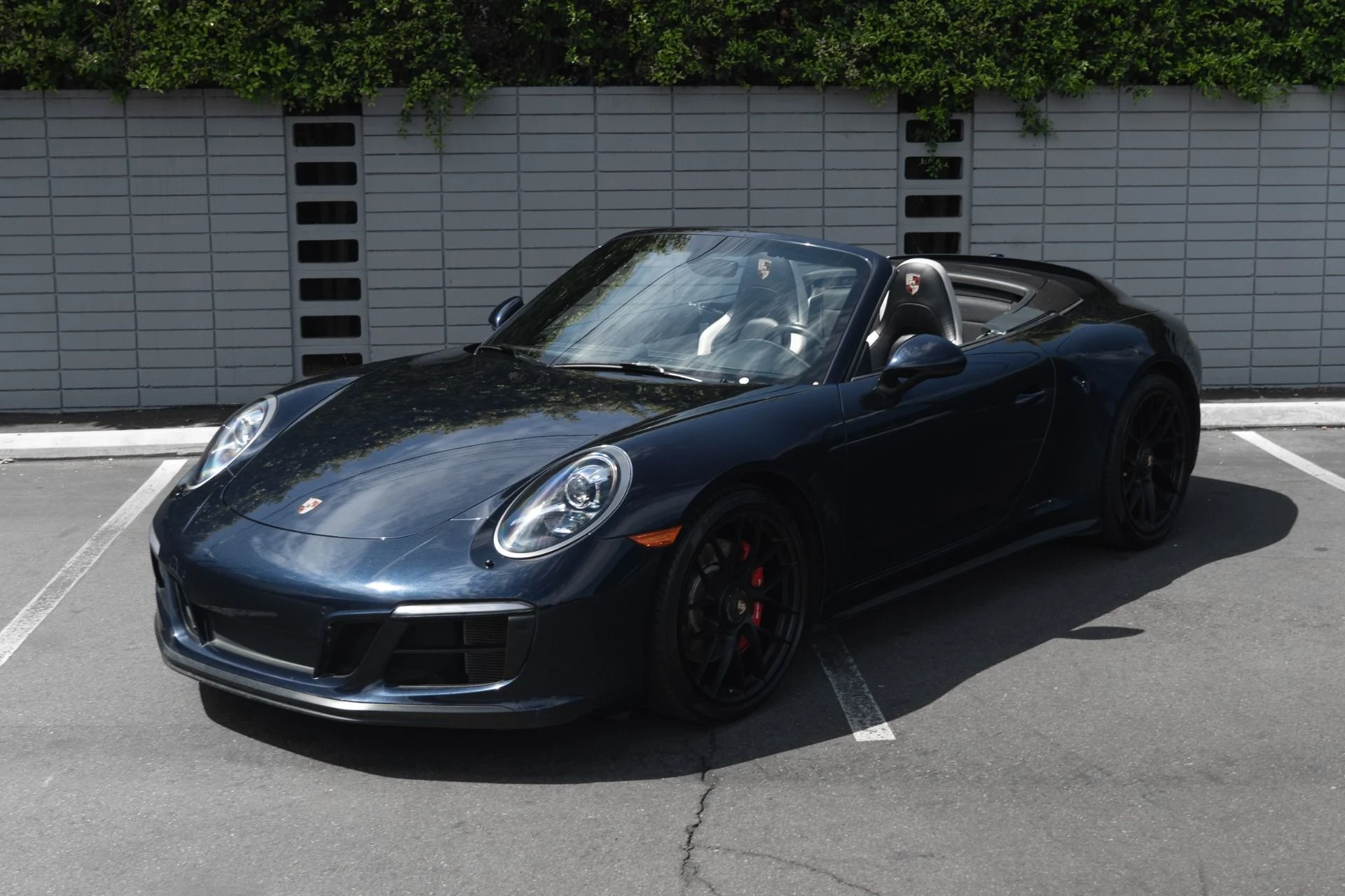 mph000_1440315366_Used_2017_Porsche_911_Carrera_GTS_1758659298_895f571bc1