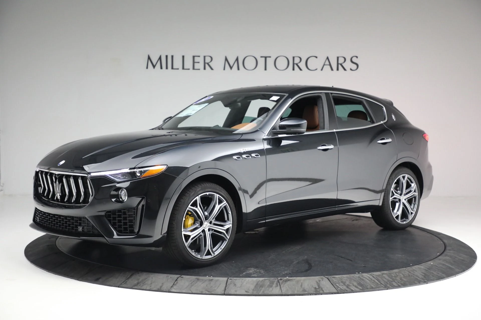 mph000_1460050164_Used_2022_Maserati_Levante_GT_1779891146_f4793c0b0b