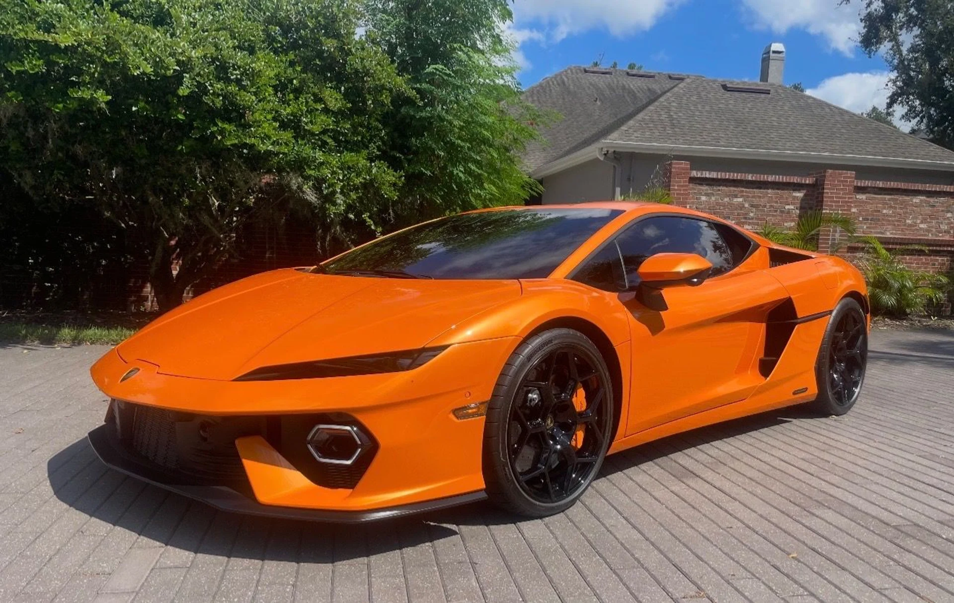 mph000_1461478581_Used_2026_Lamborghini_Temerario_1790890946_8a36622209