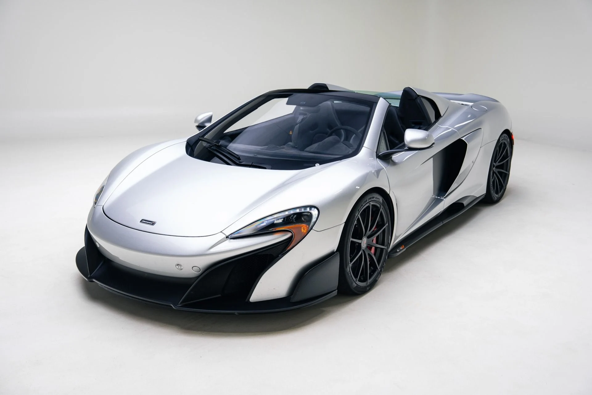 mph000_1477684910_Used_2016_Mc_Laren_675_LT_Spider_1767723842_30fd514d38