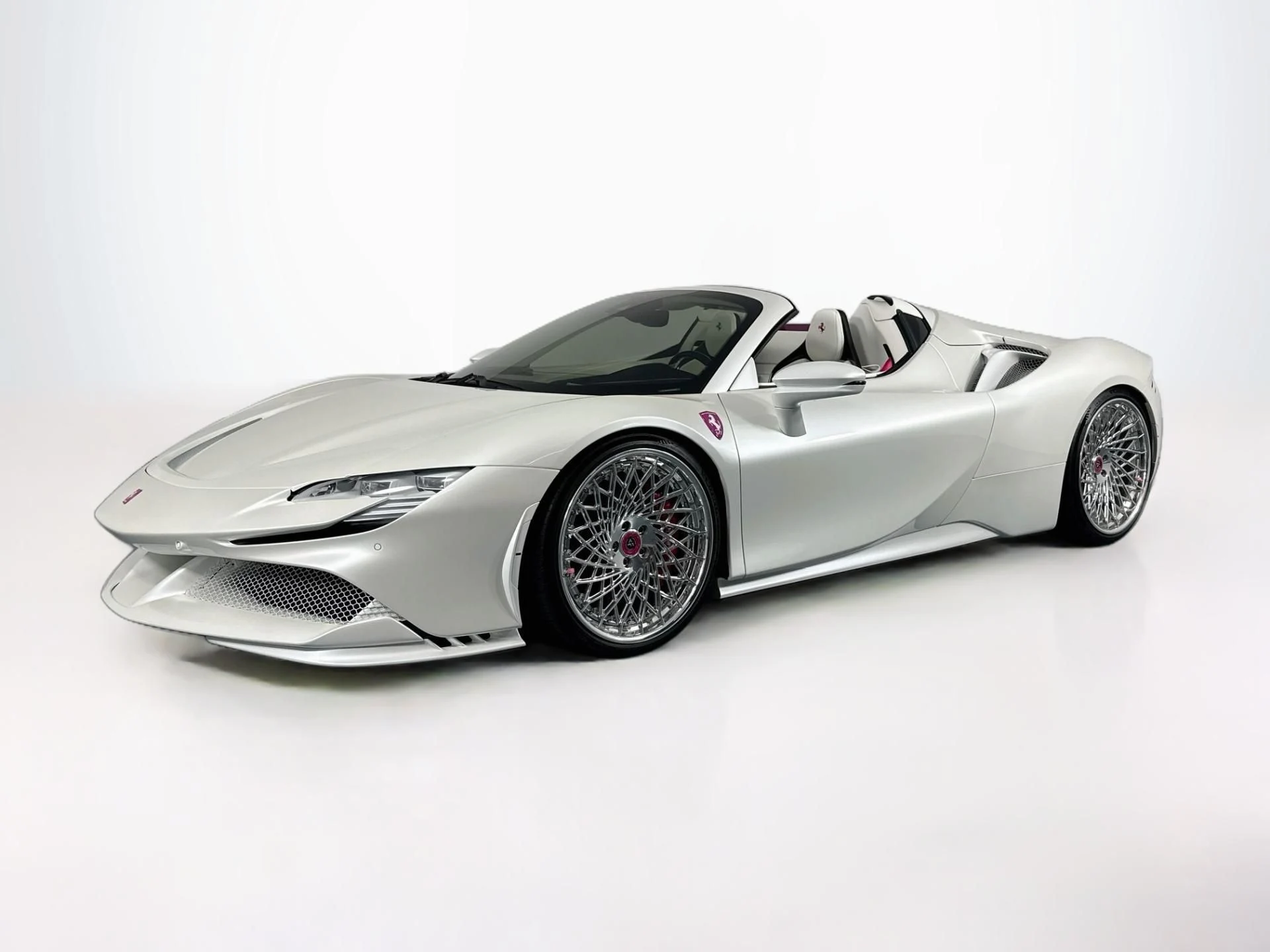 mph000_1530029542_Used_2024_Ferrari_SF_90_Spider_1787783942_3f93649581