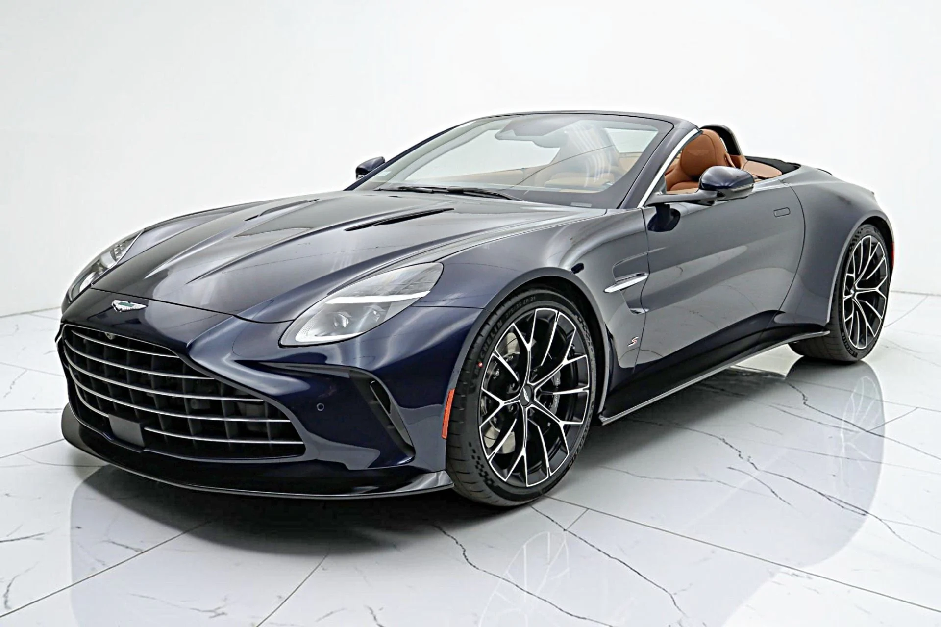 mph000_1545479505_New_2026_Aston_Martin_Vantage_S_Roadster_6c612650d5