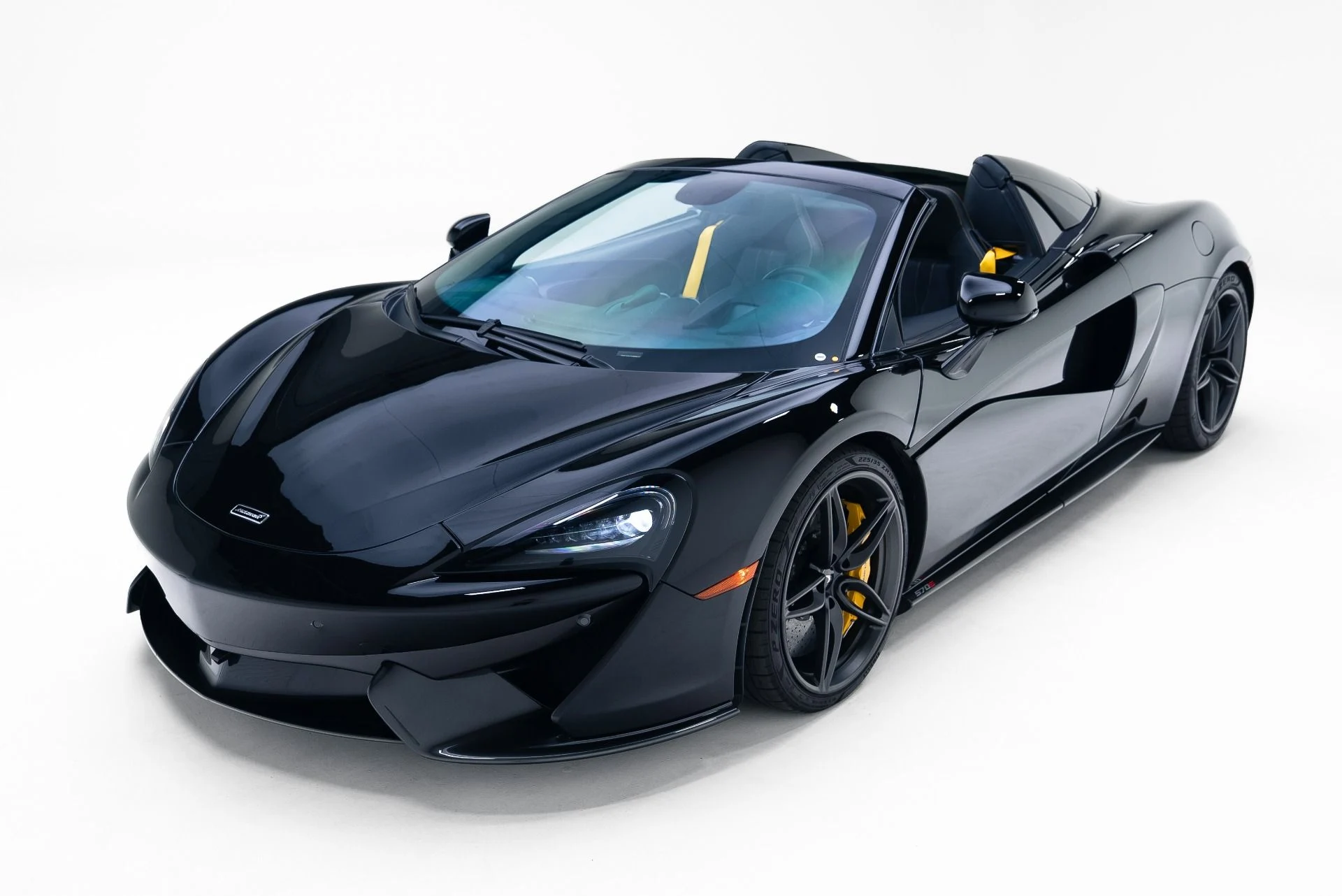 mph000_1550923240_Used_2019_Mc_Laren_570_S_Spider_1767812844_5ad0d0dbb6