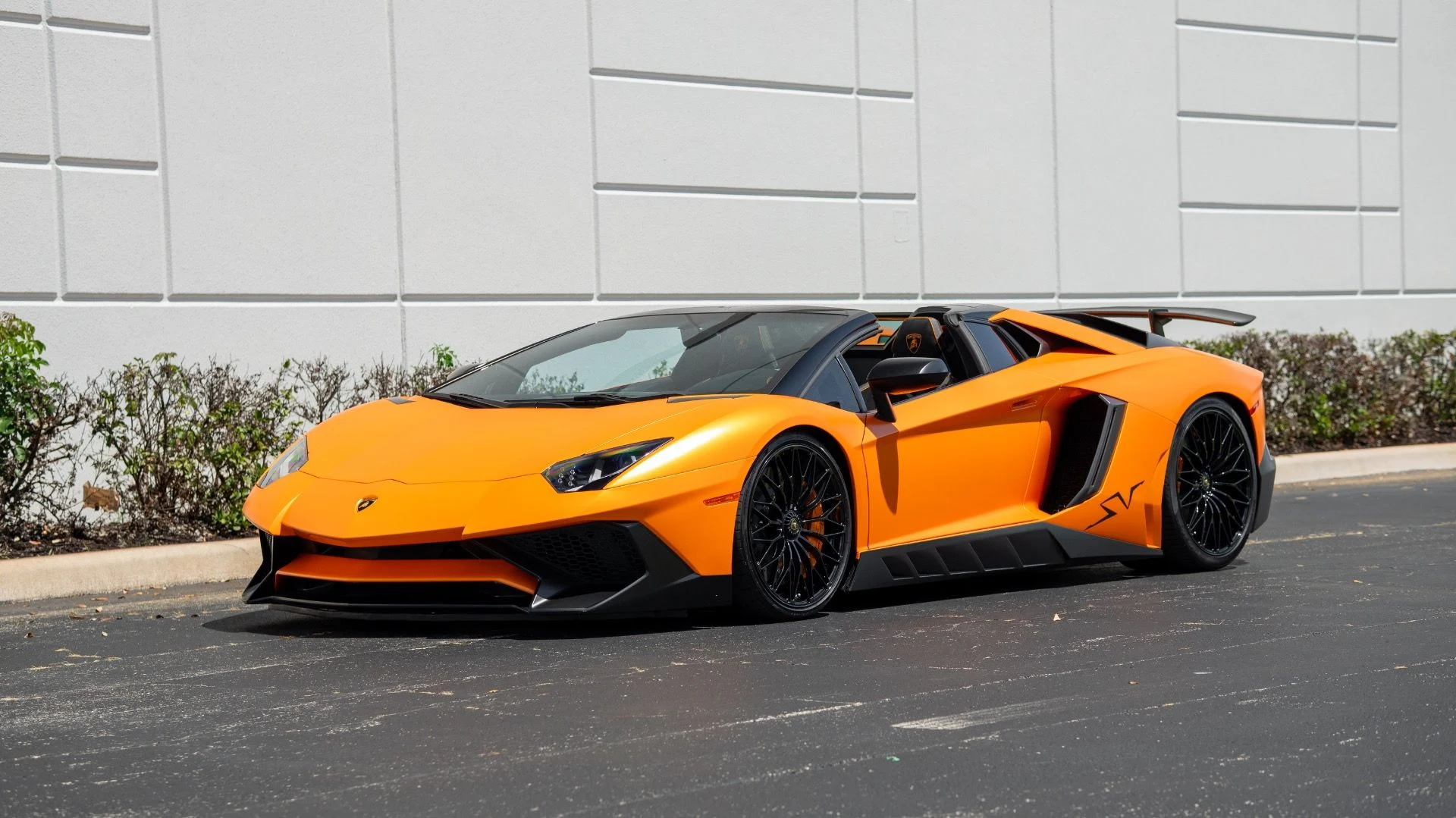 mph000_1557878033_Used_2017_Lamborghini_Aventador_LP_750_4_SV_1750200033_cfc291100c