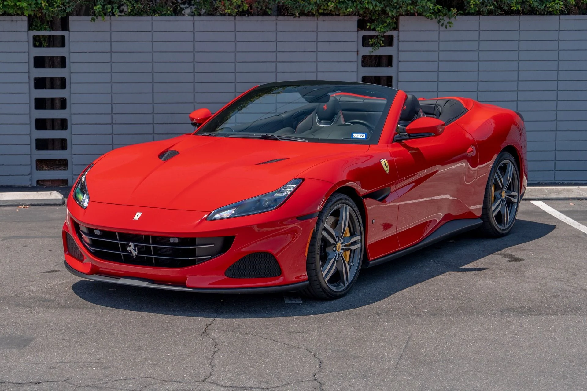 mph000_1565775792_Used_2022_Ferrari_Portofino_M_1754671880_5c41b5b297