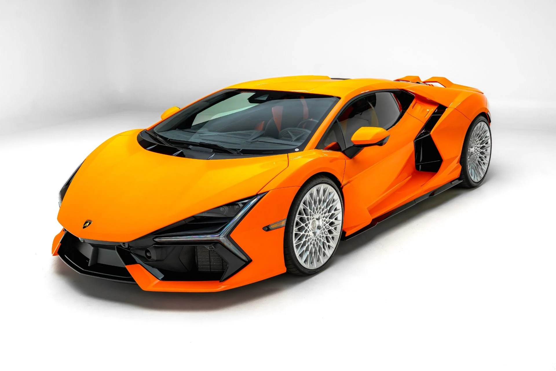 mph000_1566082127_Used_2024_Lamborghini_Revuelto_1781129539_ace5010846