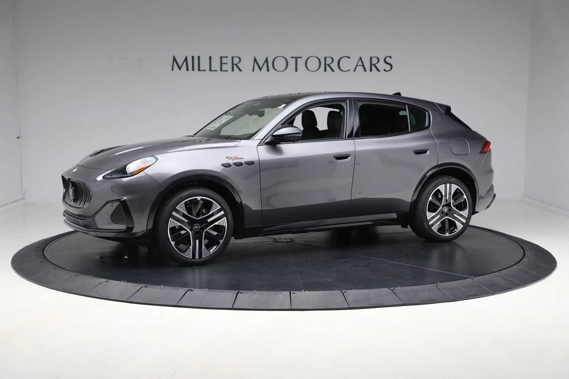 mph000_1579655158_New_2025_Maserati_Grecale_Folgore_1731104136_c37138b351