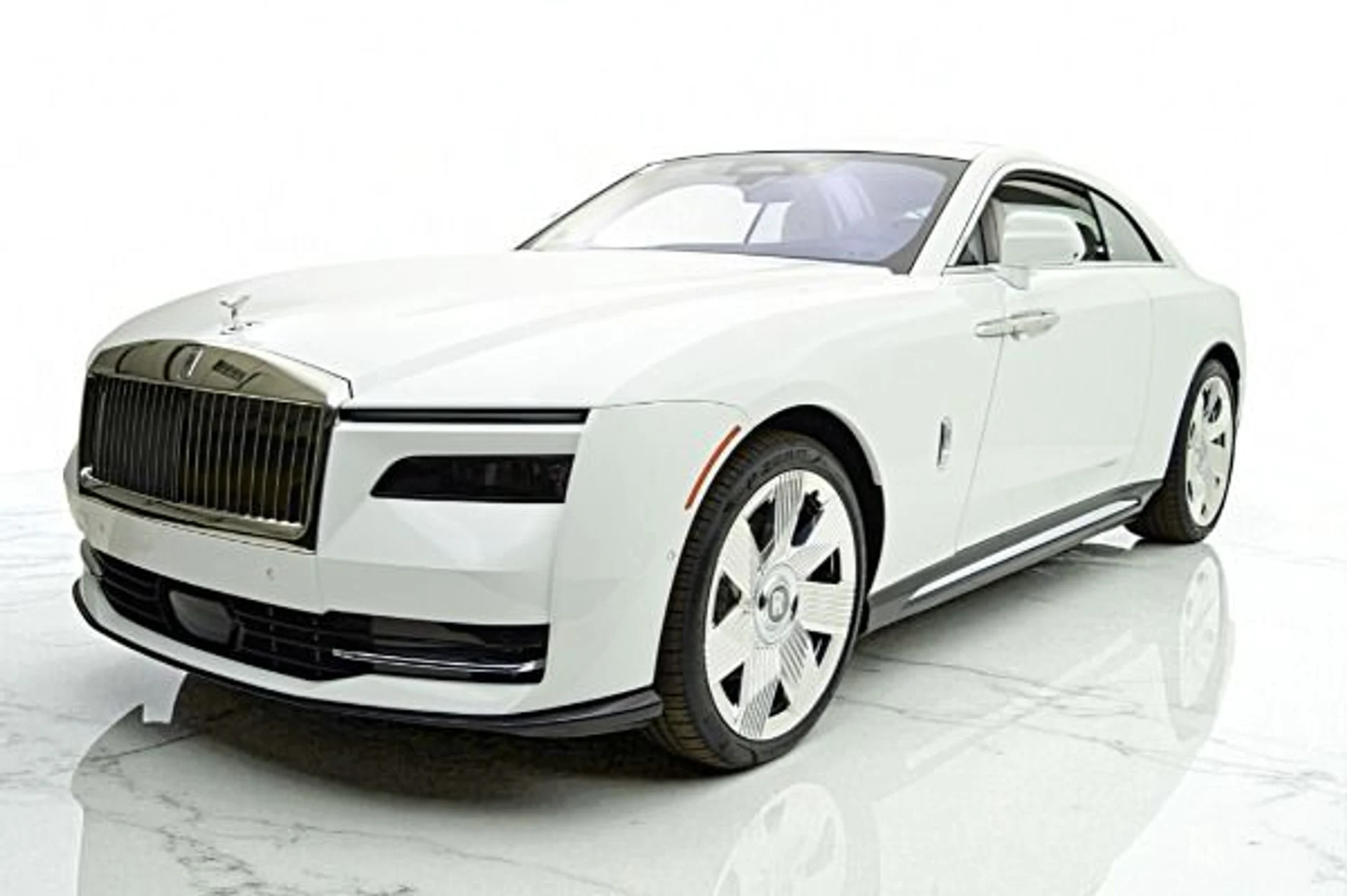 mph000_160422132_New_2026_Rolls_Royce_Spectre_7b28f21c58