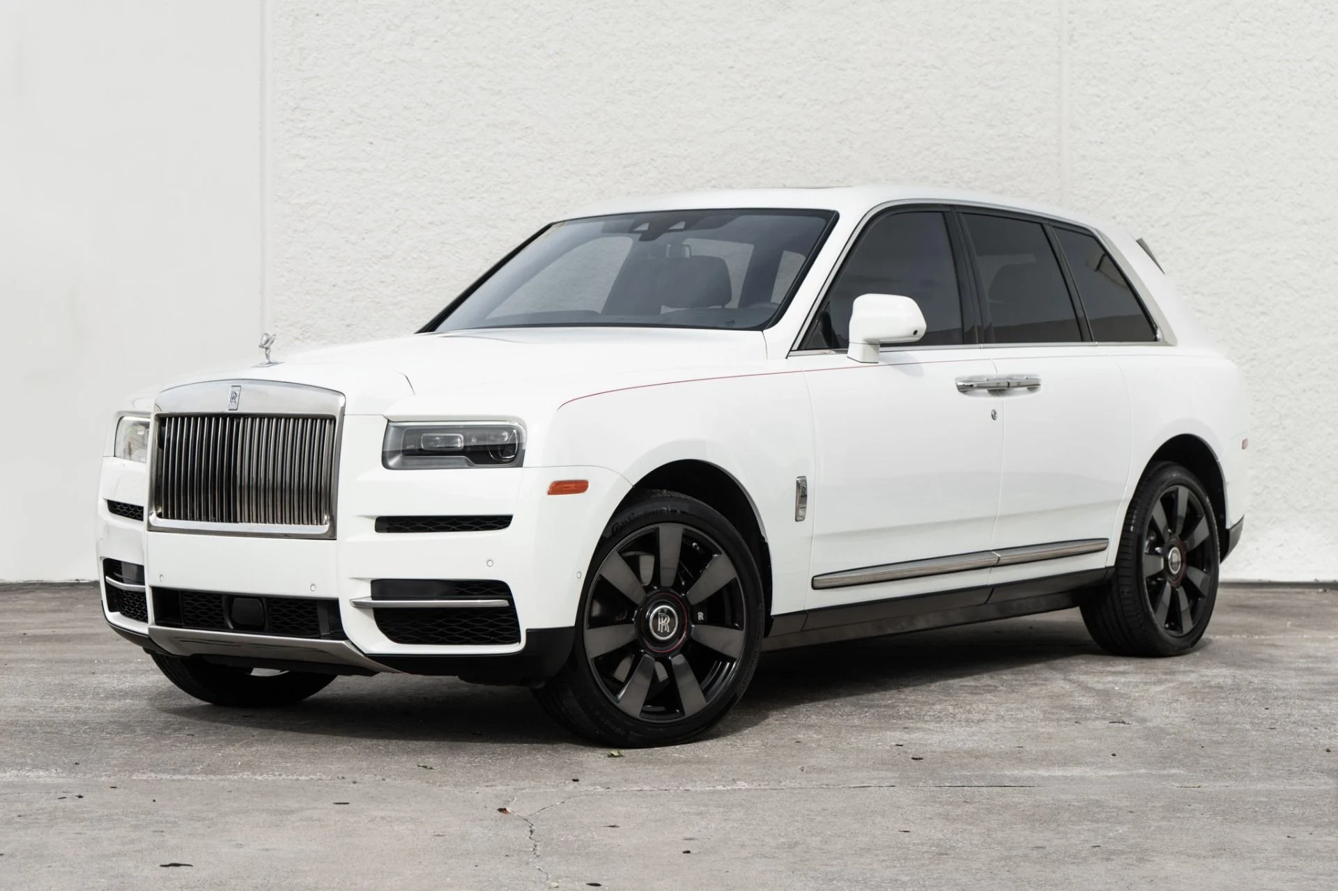 mph000_161457329_Used_2022_Rolls_Royce_Cullinan_1778888456_65016fb019