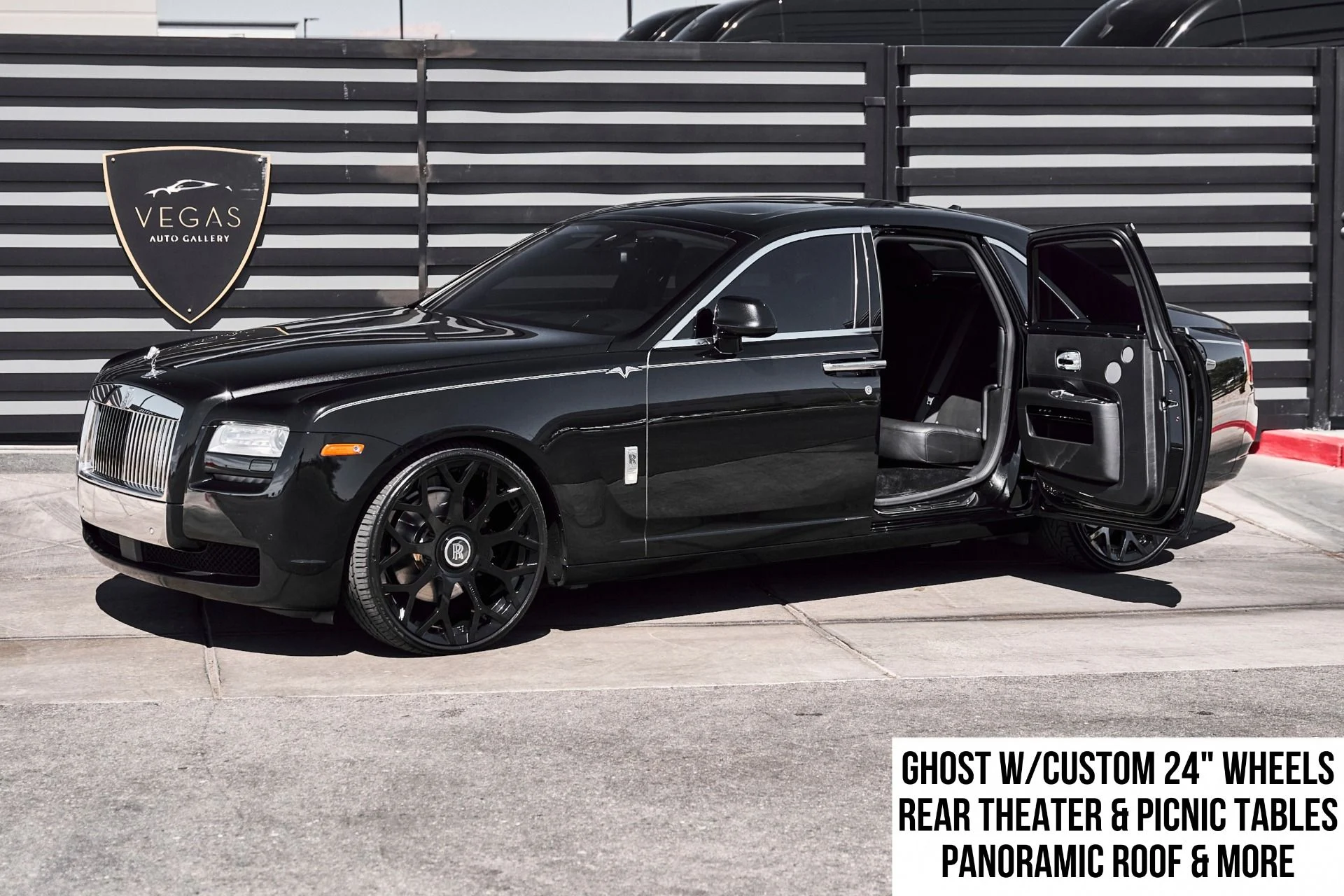 mph000_1640748574_Used_2014_Rolls_Royce_Ghost_Base_1781025918_d4c6883acd