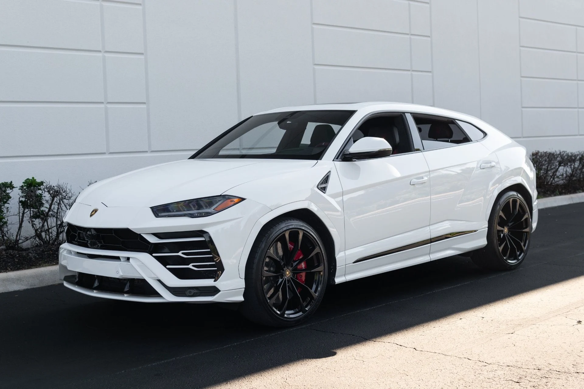mph000_1645221250_Used_2021_Lamborghini_Urus_1767069879_be7887d9ed