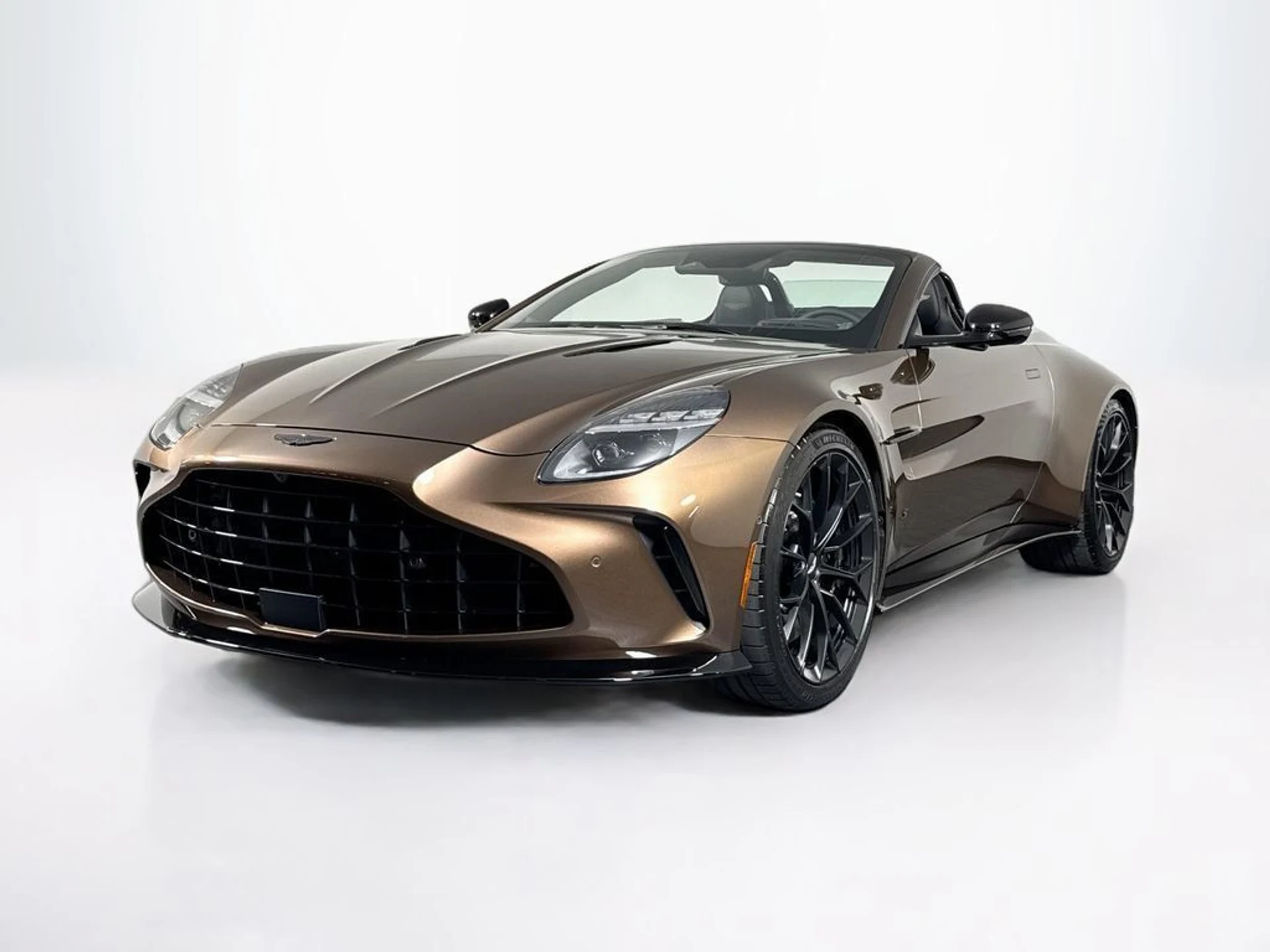 mph000_165300812_new_2026_aston_martin_vantage_sroadster_11350_23067104_1_1024_8c0a3a67d8
