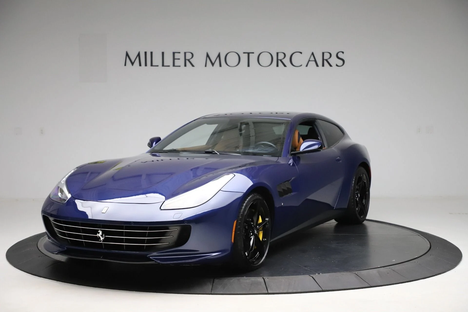 mph000_1656818786_Used_2017_Ferrari_GTC_4_Lusso_de20c4c383