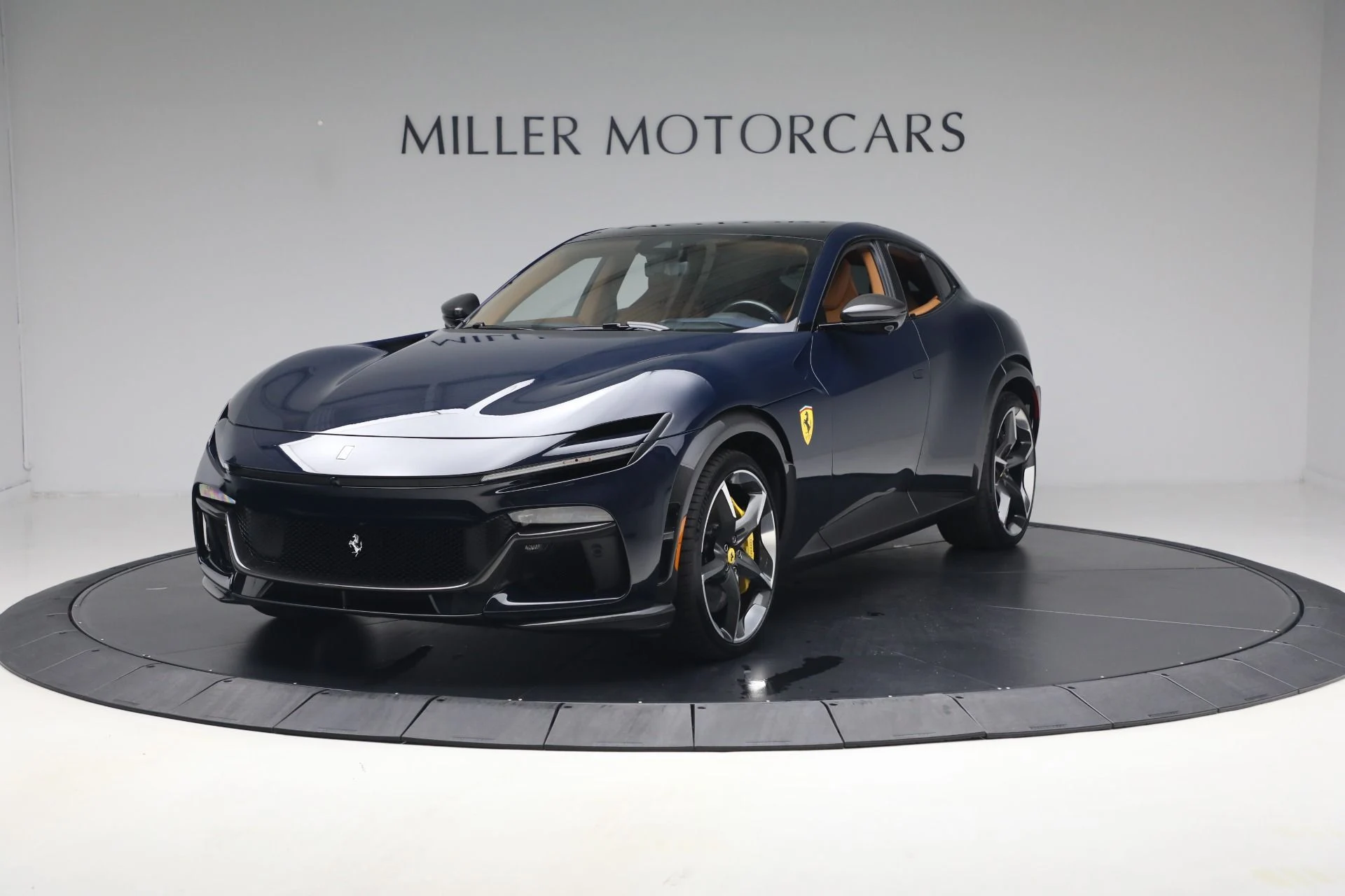 mph000_1669012703_Used_2025_Ferrari_Purosangue_1781036132_fe60ddb094
