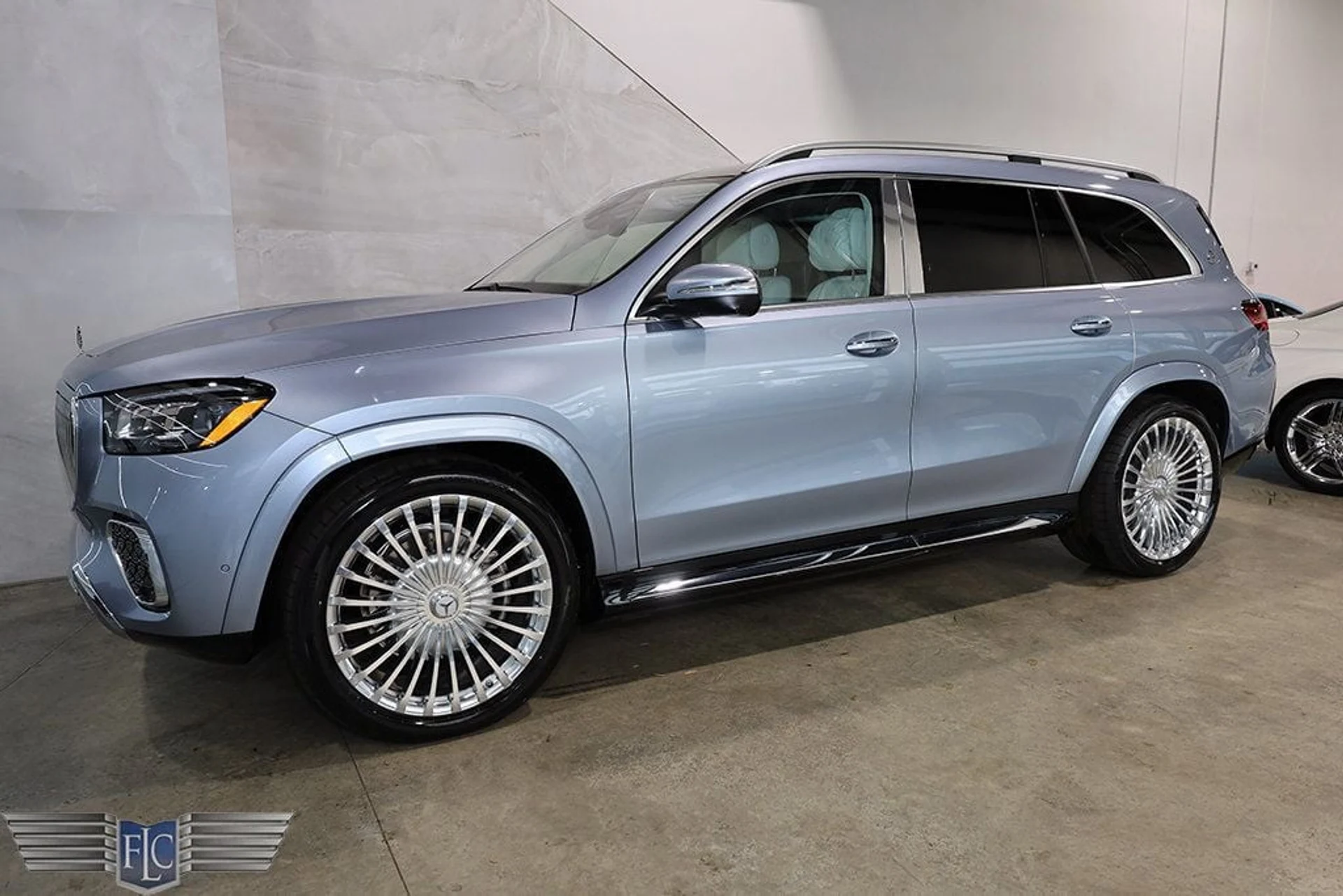 mph000_1679033926_used_2025_mercedes_benz_gls_maybachgls6004maticsuv_6305_23033193_1_1024_83914a2425