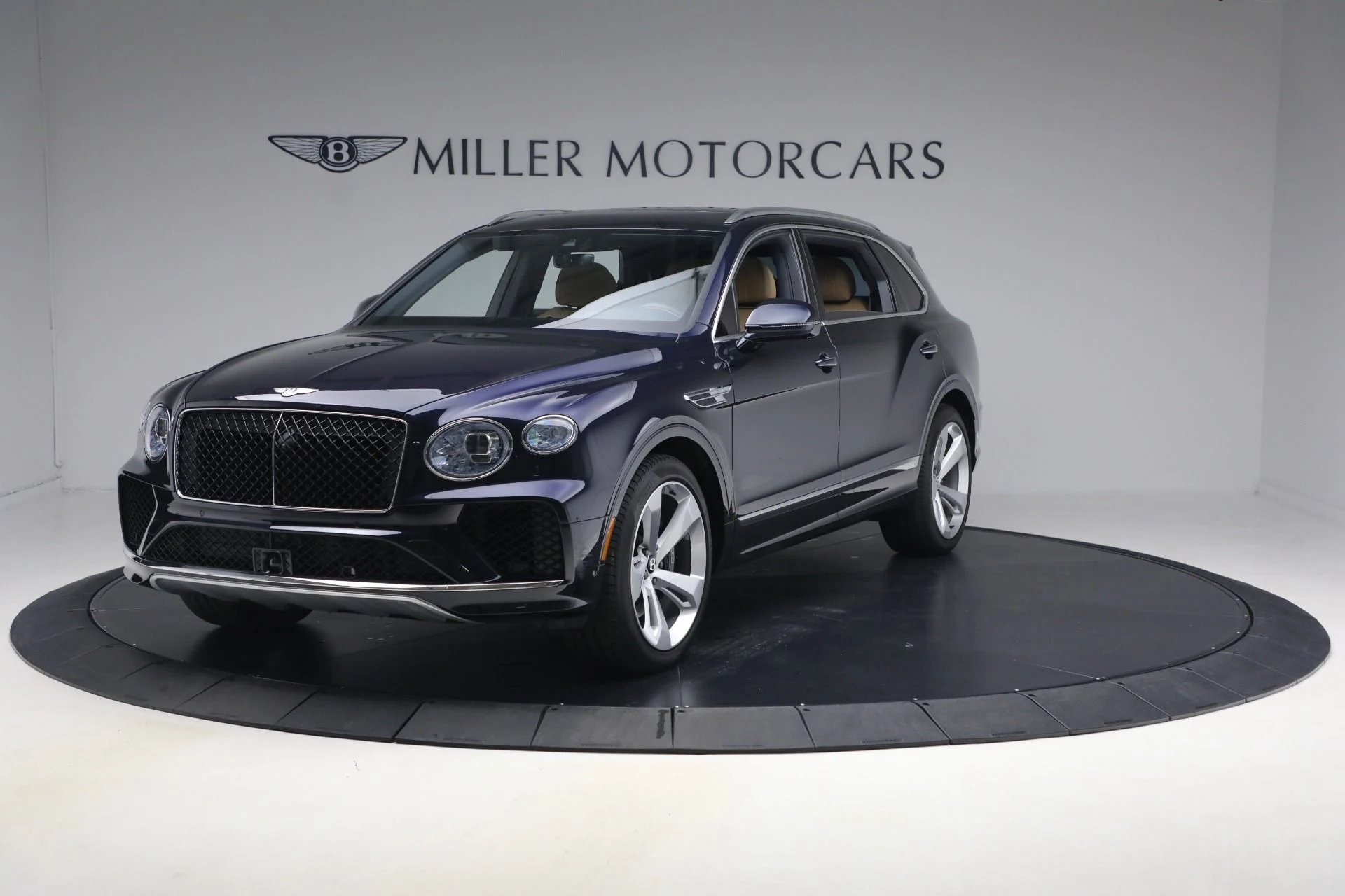 mph000_1707015837_Used_2024_Bentley_Bentayga_EWB_V8_1768588174_3739464f4e