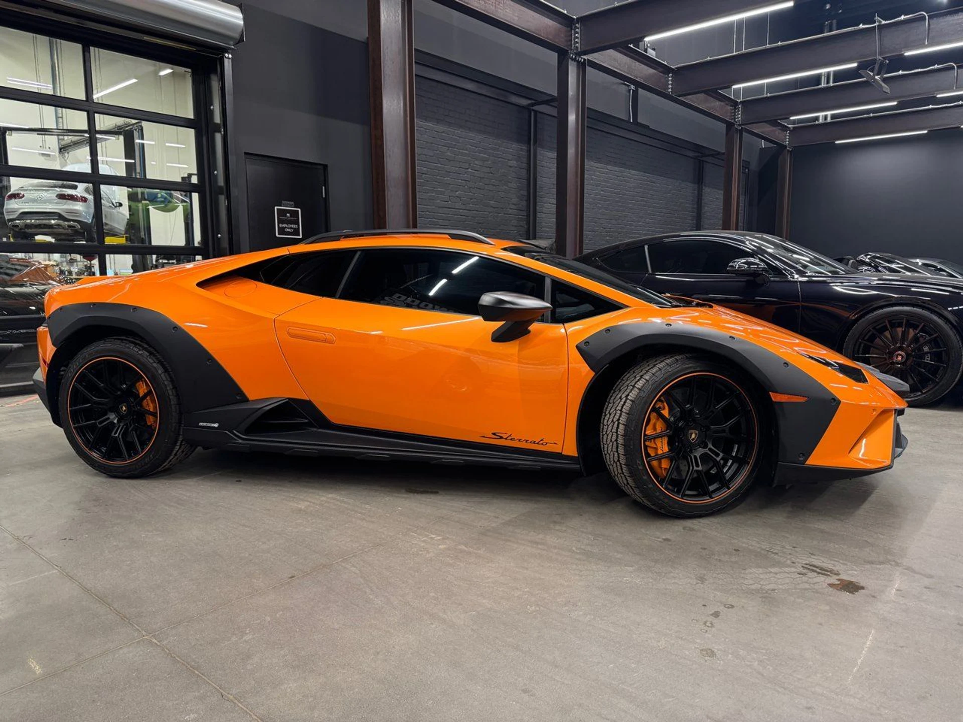 mph000_1712625119_lamborghini_huracan_2023_795c033ca3
