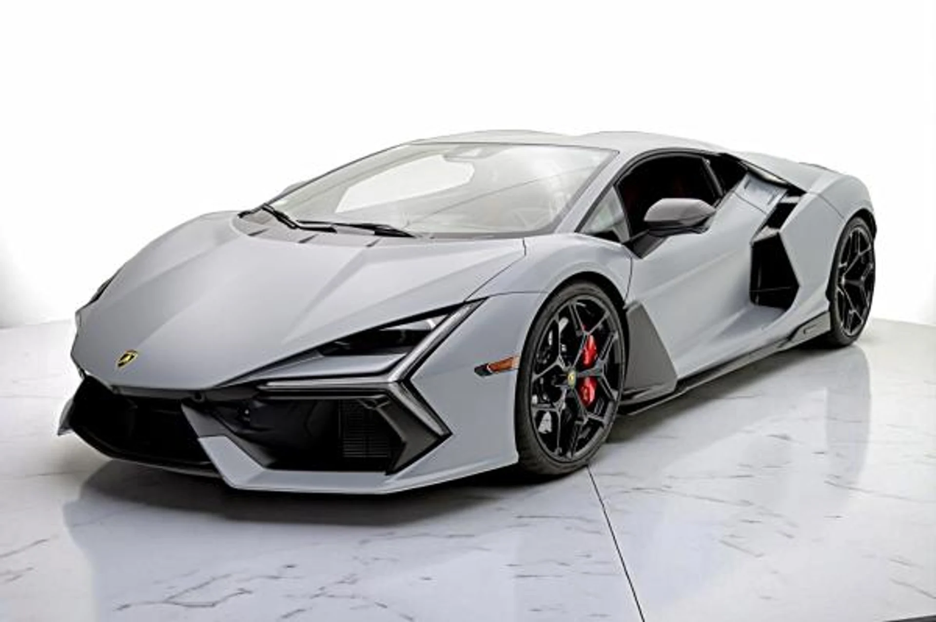 mph000_1715856716_Used_2024_Lamborghini_Revuelto_bf37241e26