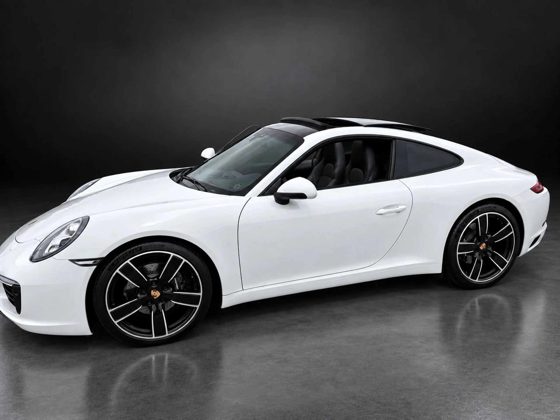 mph000_1716092170_Used_2018_Porsche_911_Carrera_7_Speed_Manual_Only_6_K_Miles_Great_Service_History_Hot_Spec_1789832559_cc6026f217
