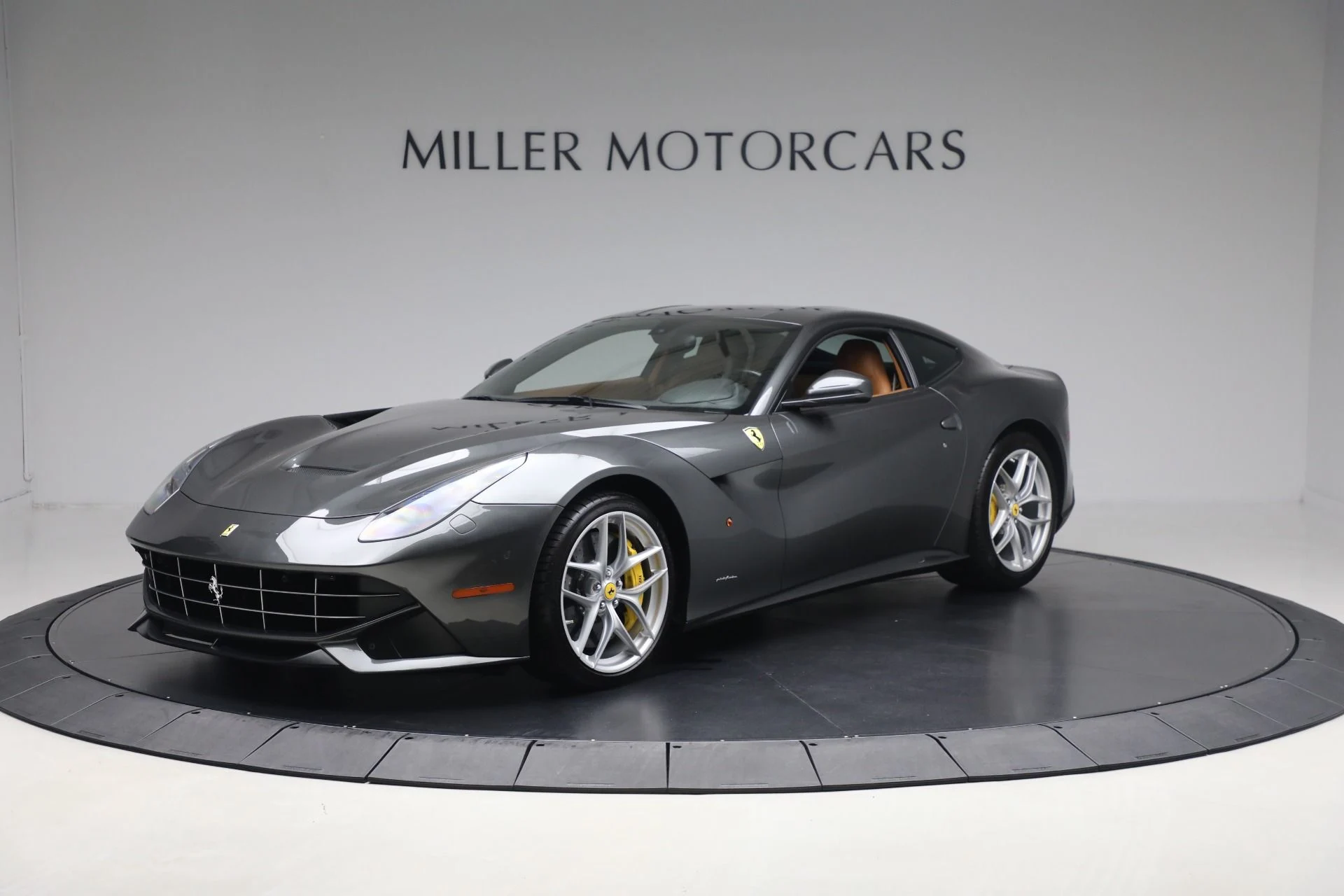 mph000_173216334_Used_2014_Ferrari_F12berlinetta_aa41de88f0