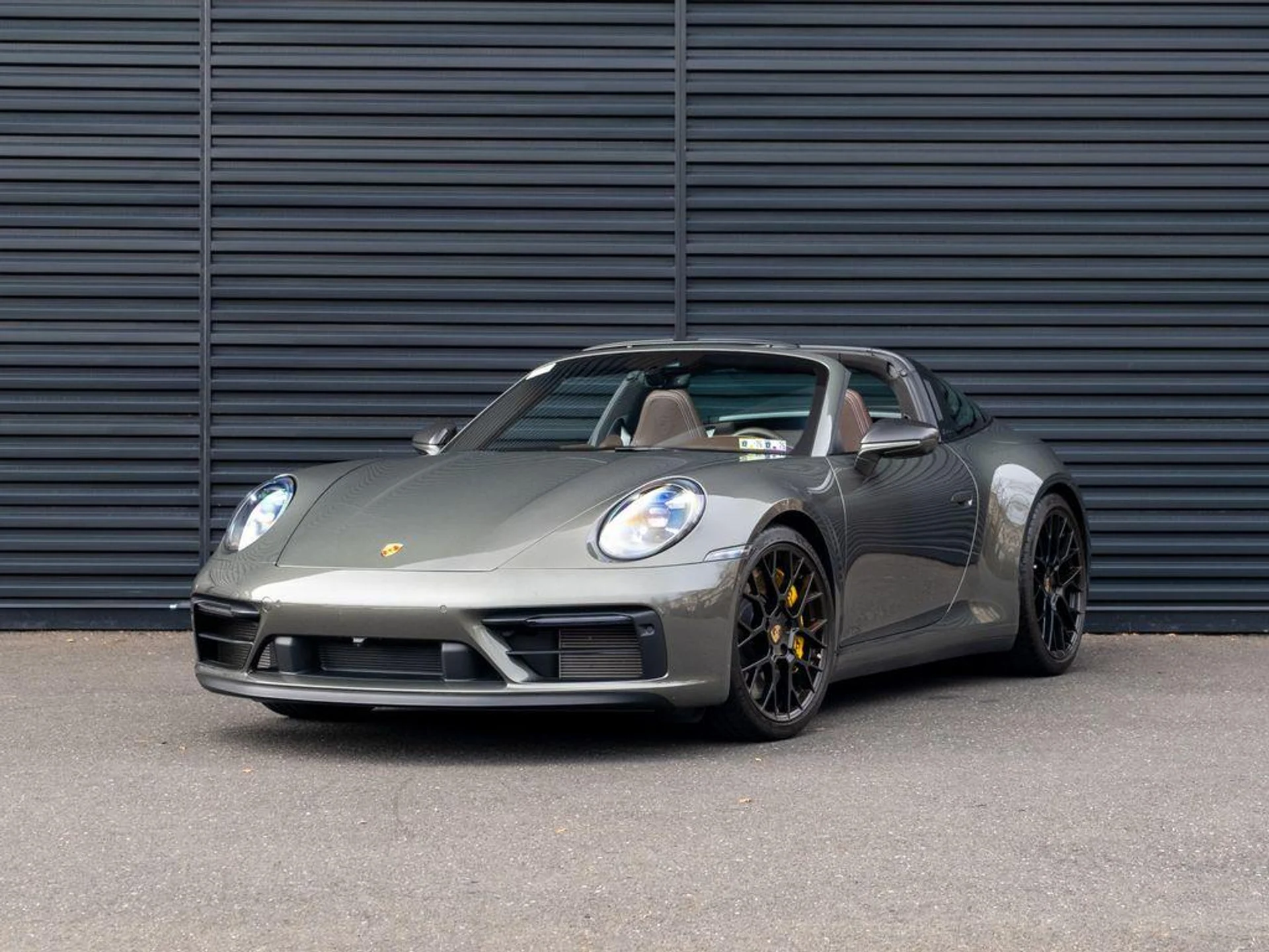 mph000_1736530821_t_i4gzp_XN_6_Ul6_TV_Ayk_Ql_Tm49z7o_e65ffe0a64