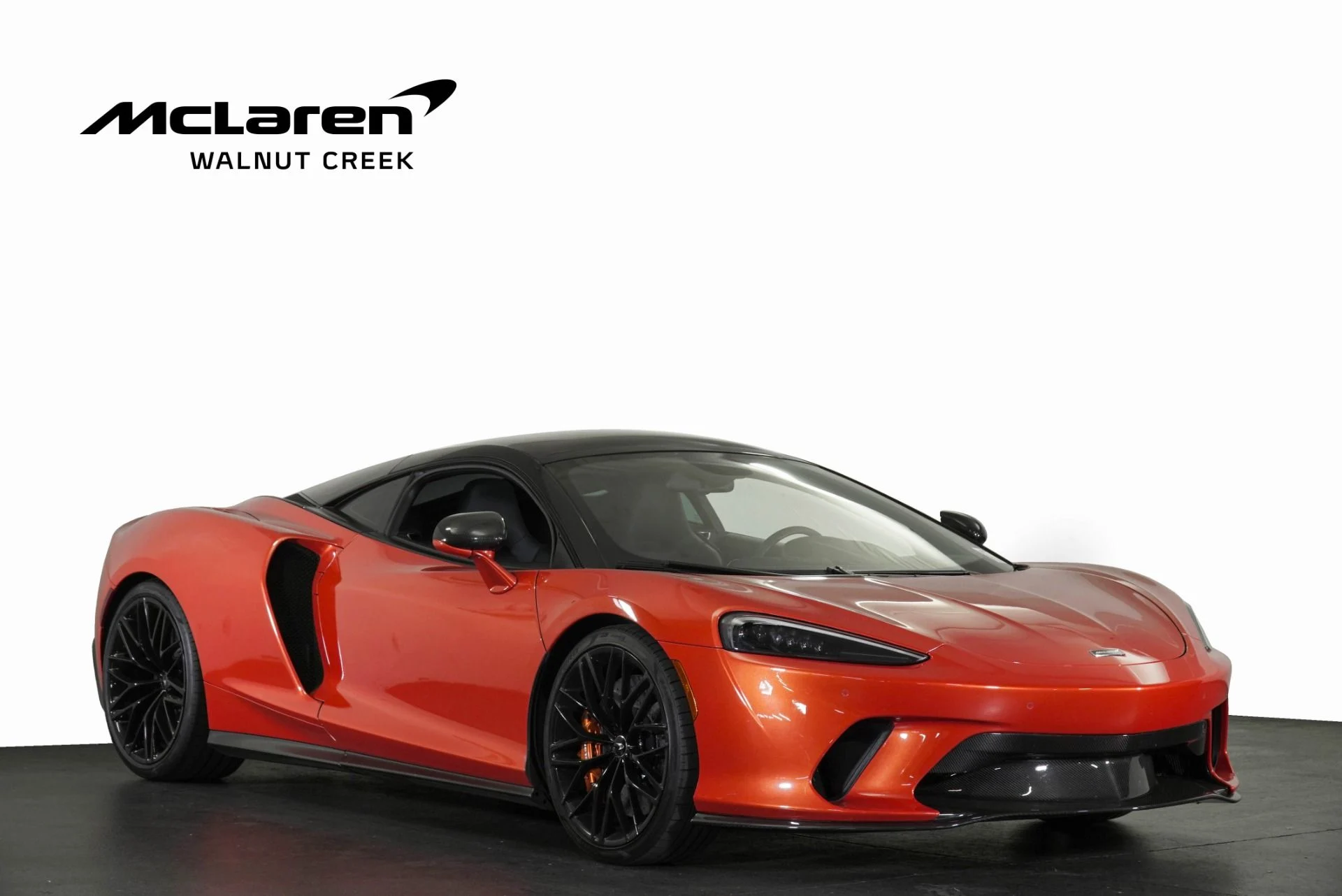 mph000_17527028_Used_2023_Mc_Laren_GT_1776235142_4ac15b55e1