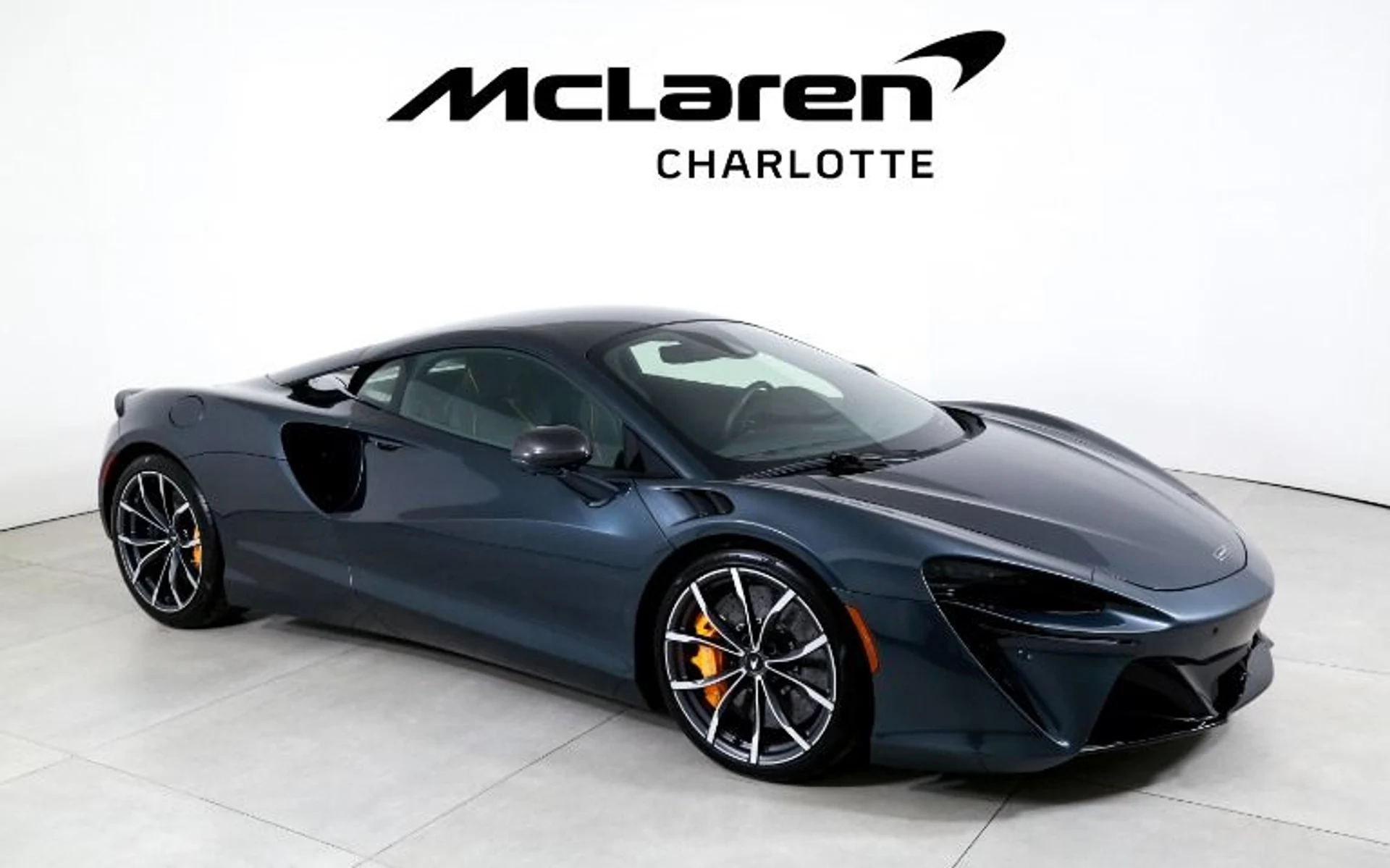 mph000_1762939488_Used_2023_Mc_Laren_Artura_d7043fa26b