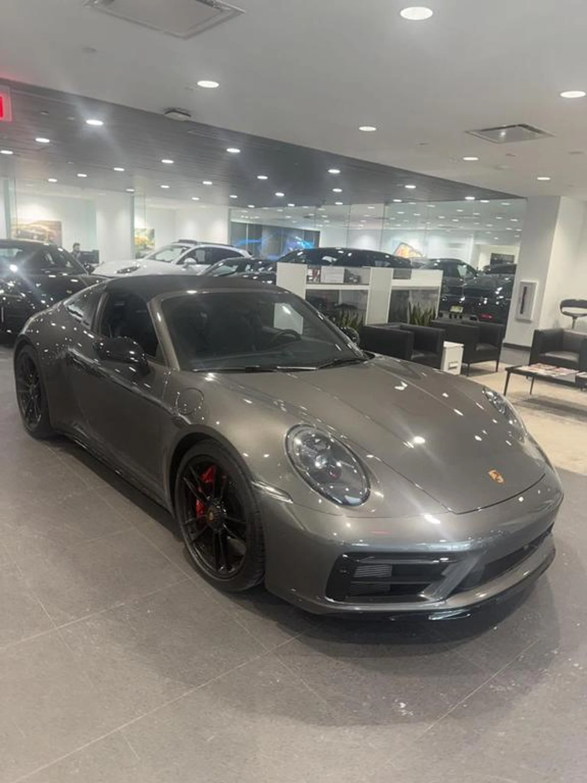 mph000_1776445487_F7d3_Rovb_Y_Ttw_A_Qq_HU_Px_Bx0_D_Eq_U_0c4af588c1