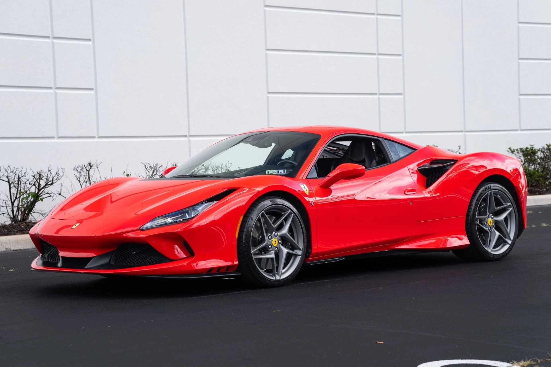 mph000_1778402476_Used_2022_Ferrari_F8_Tributo_1777610144_ab5c85dab8