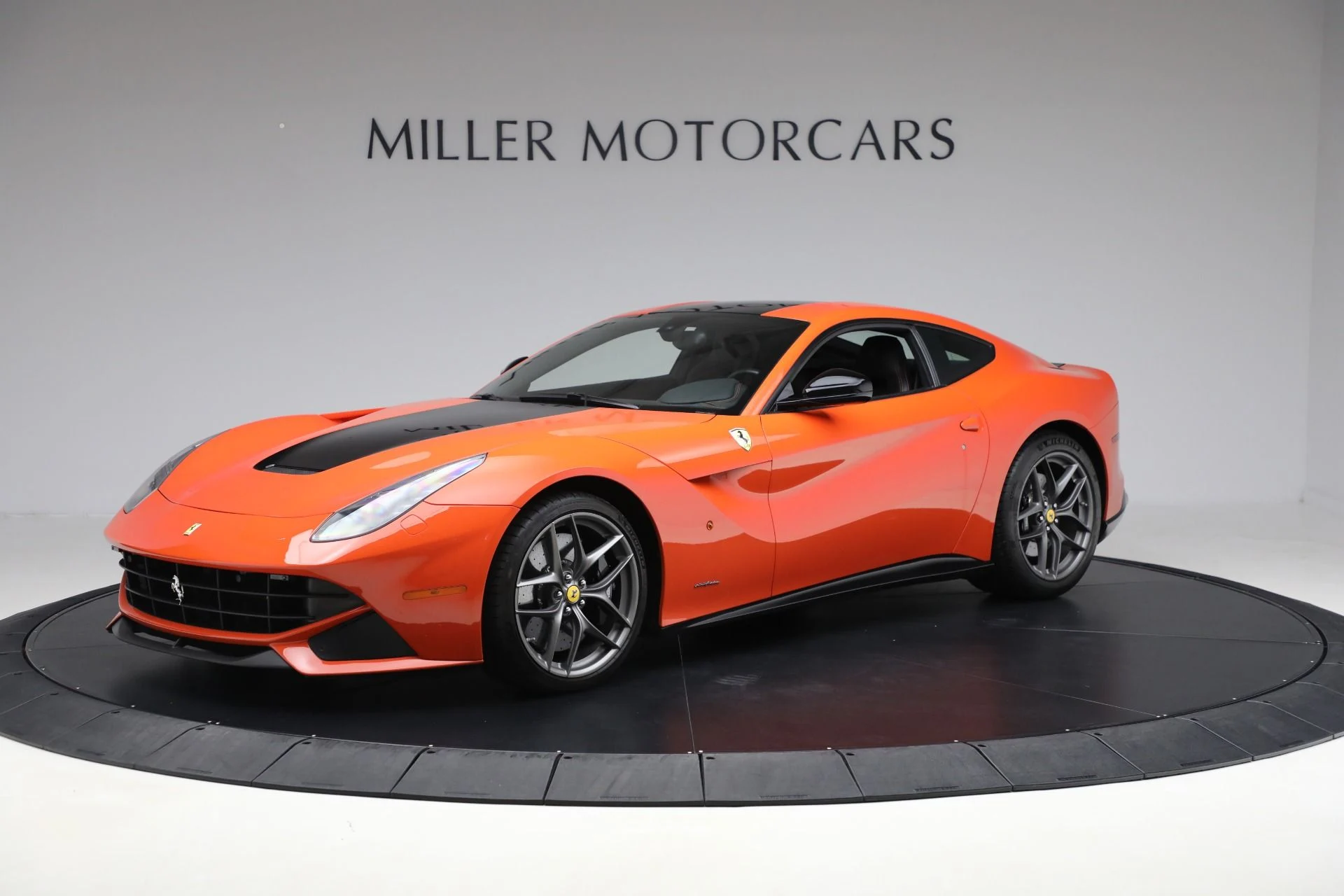 mph000_1786797120_Used_2014_Ferrari_F12berlinetta_2c3b025638