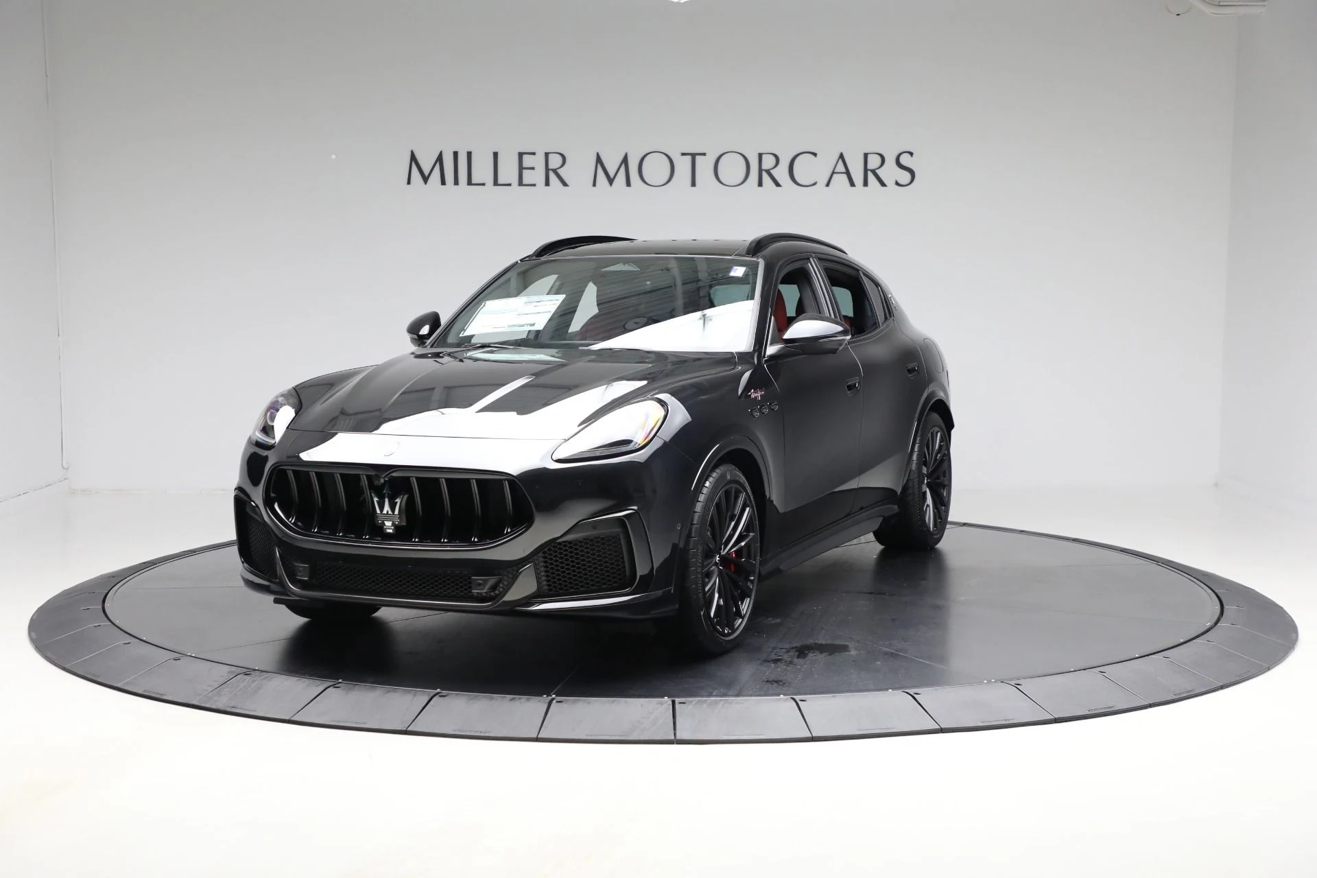 mph000_1790248052_New_2025_Maserati_Grecale_Trofeo_9f5d0edf7f